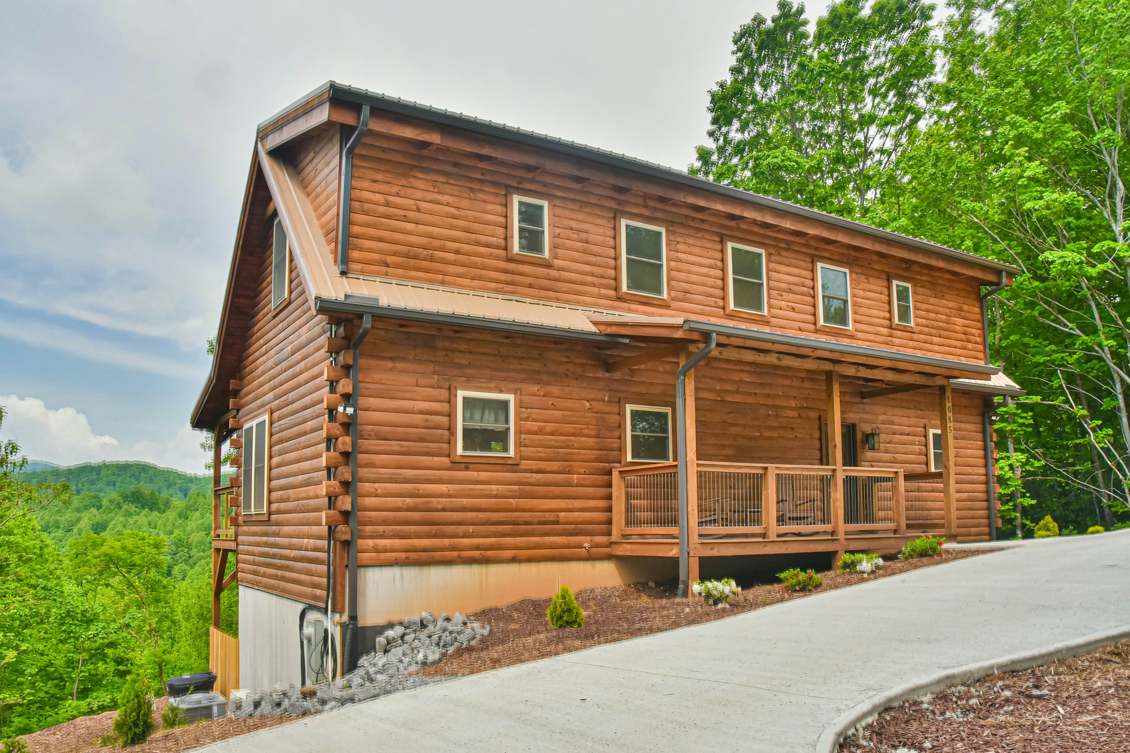 Sunset Mountain Lodge 