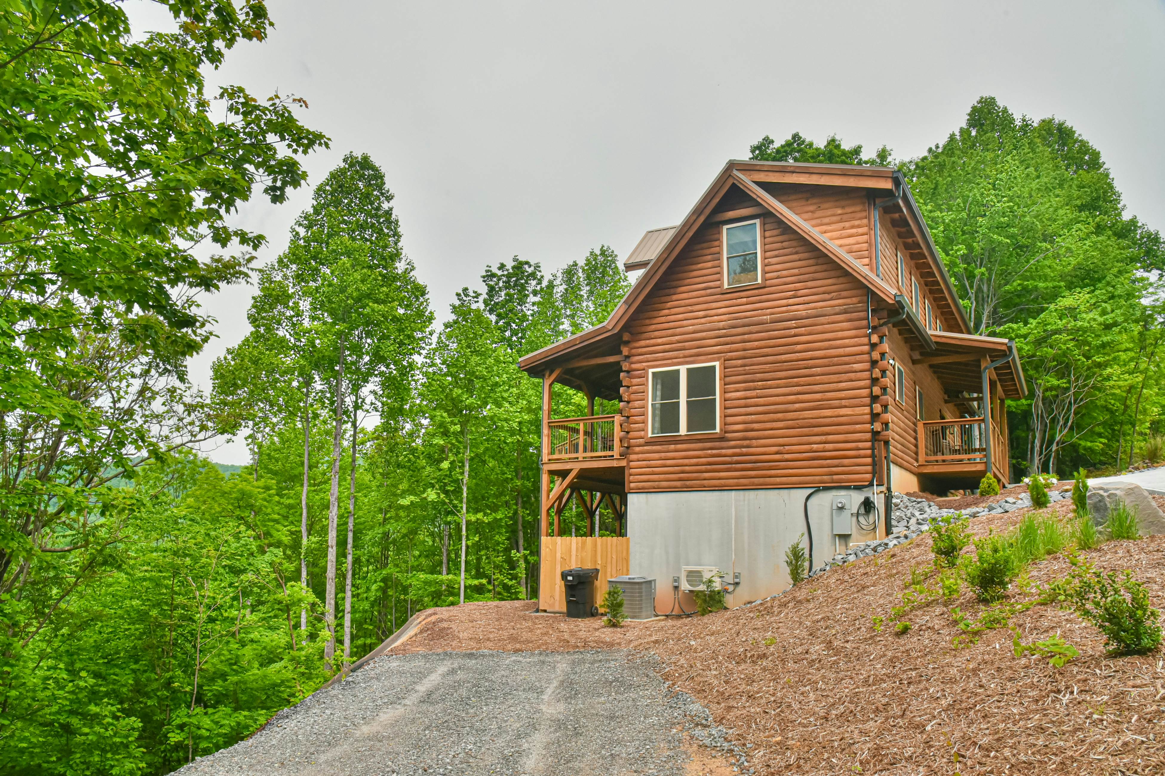 Sunset Mountain Lodge 