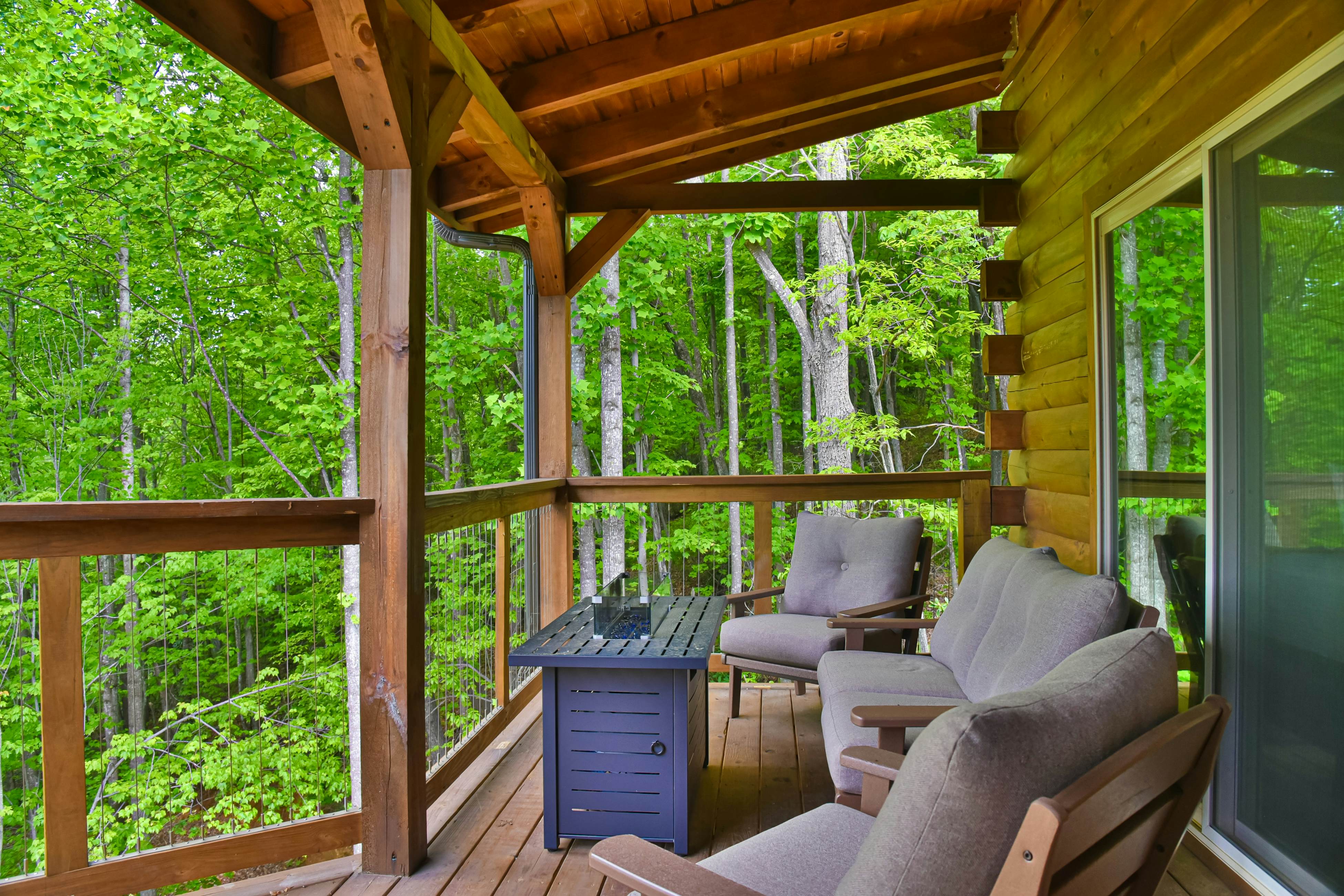 Sunset Mountain Lodge 