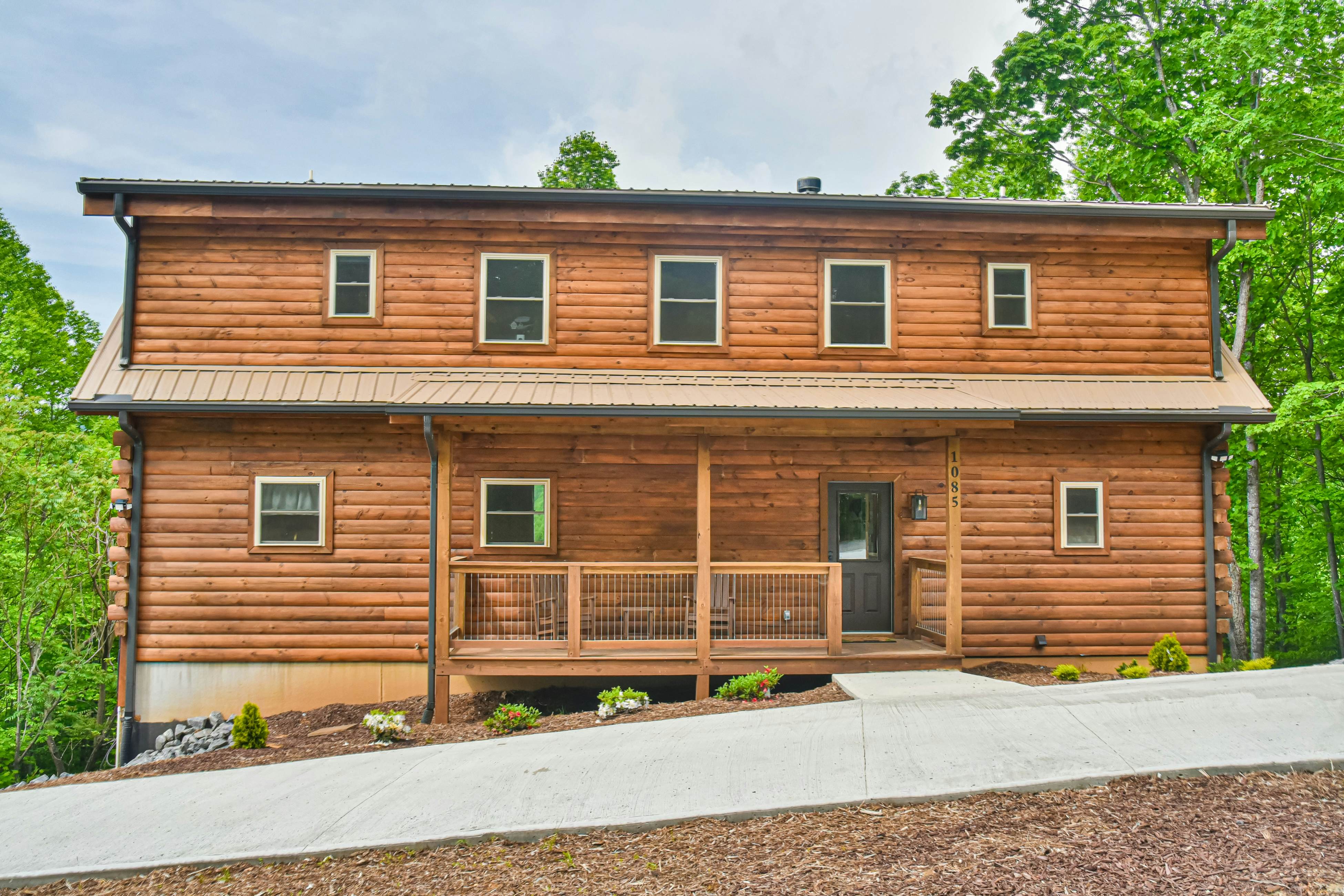 Sunset Mountain Lodge 