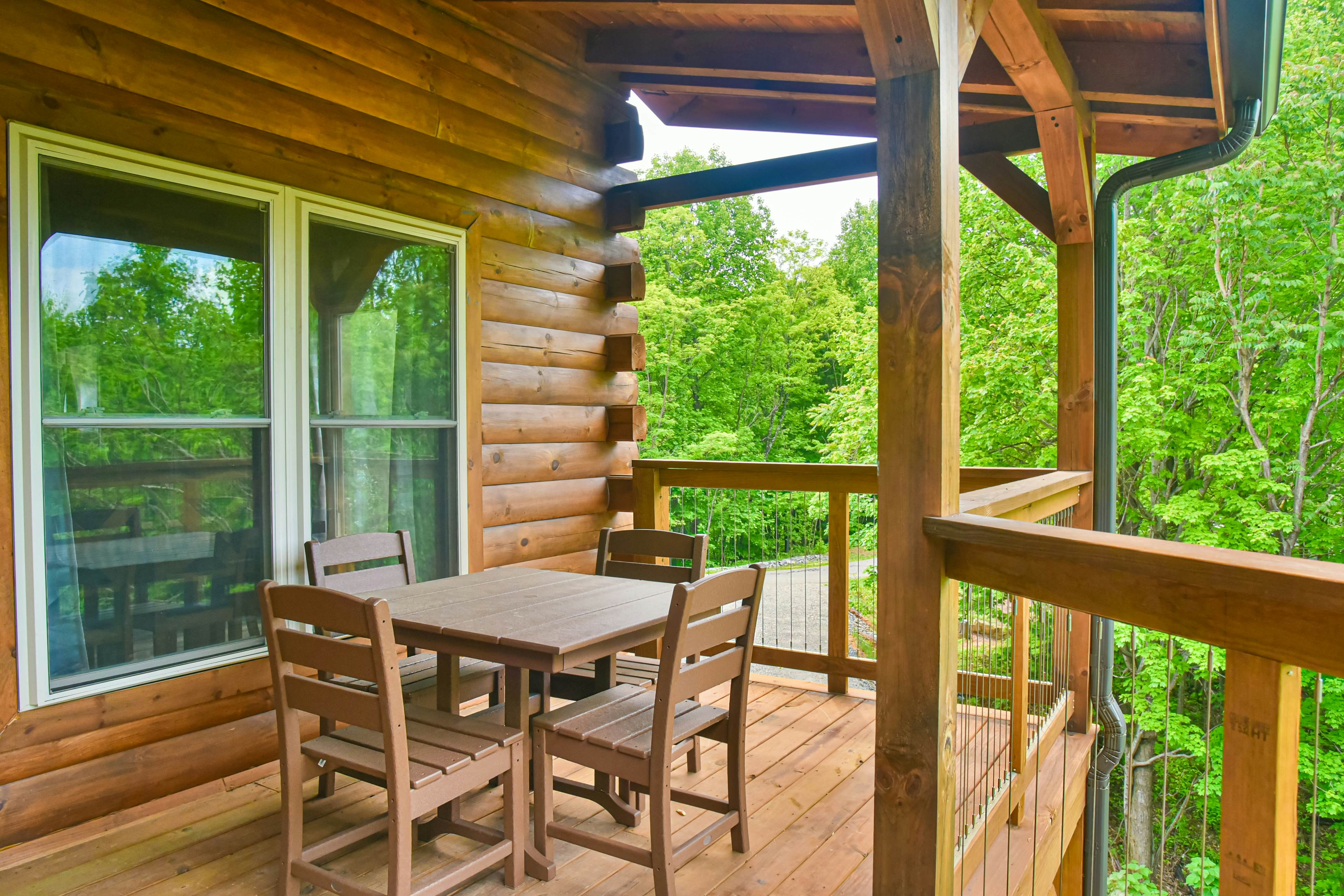 Sunset Mountain Lodge 