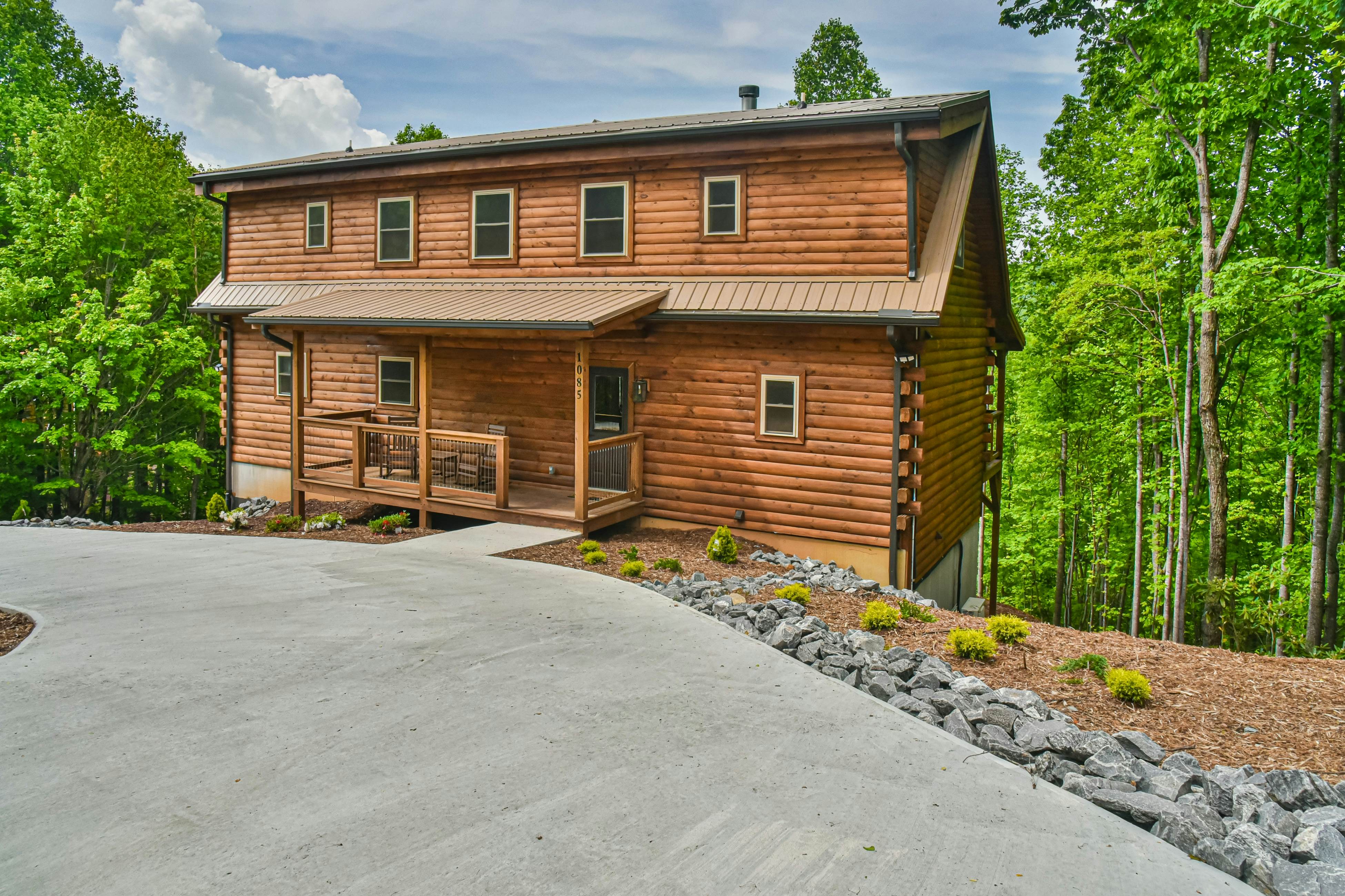 Sunset Mountain Lodge 