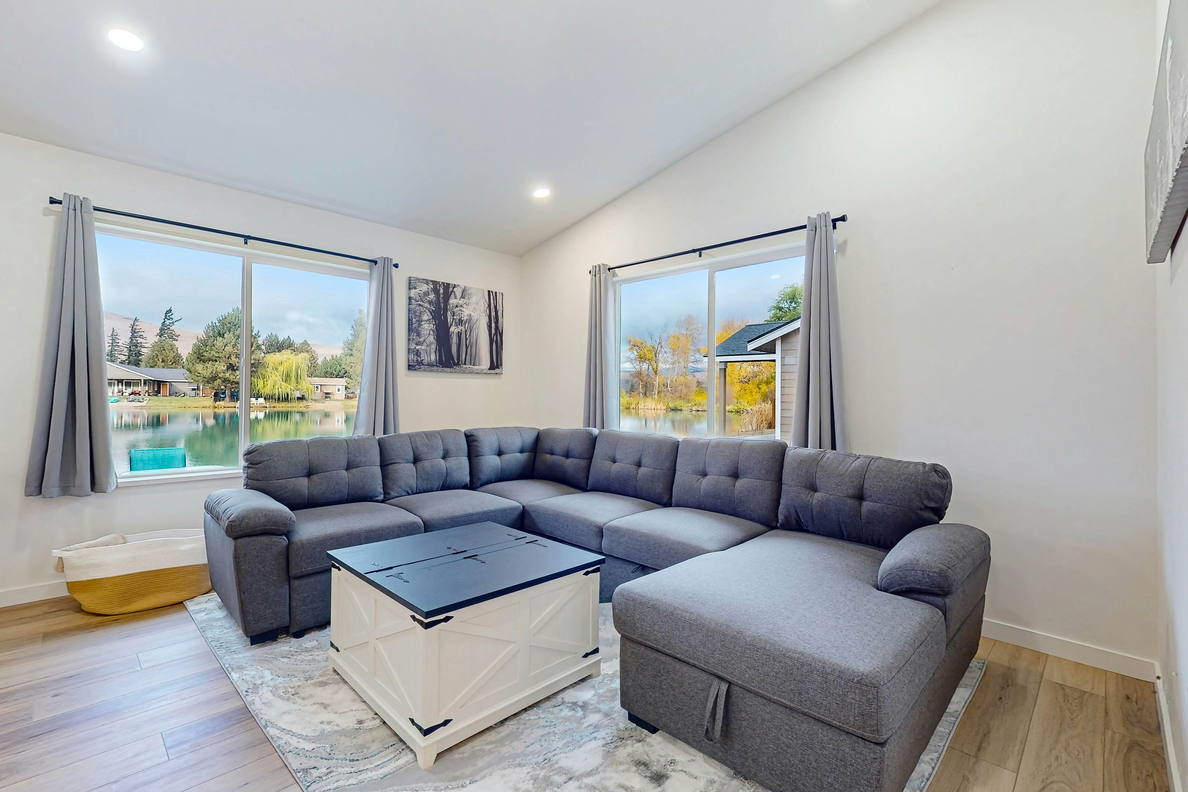 hidden image preload