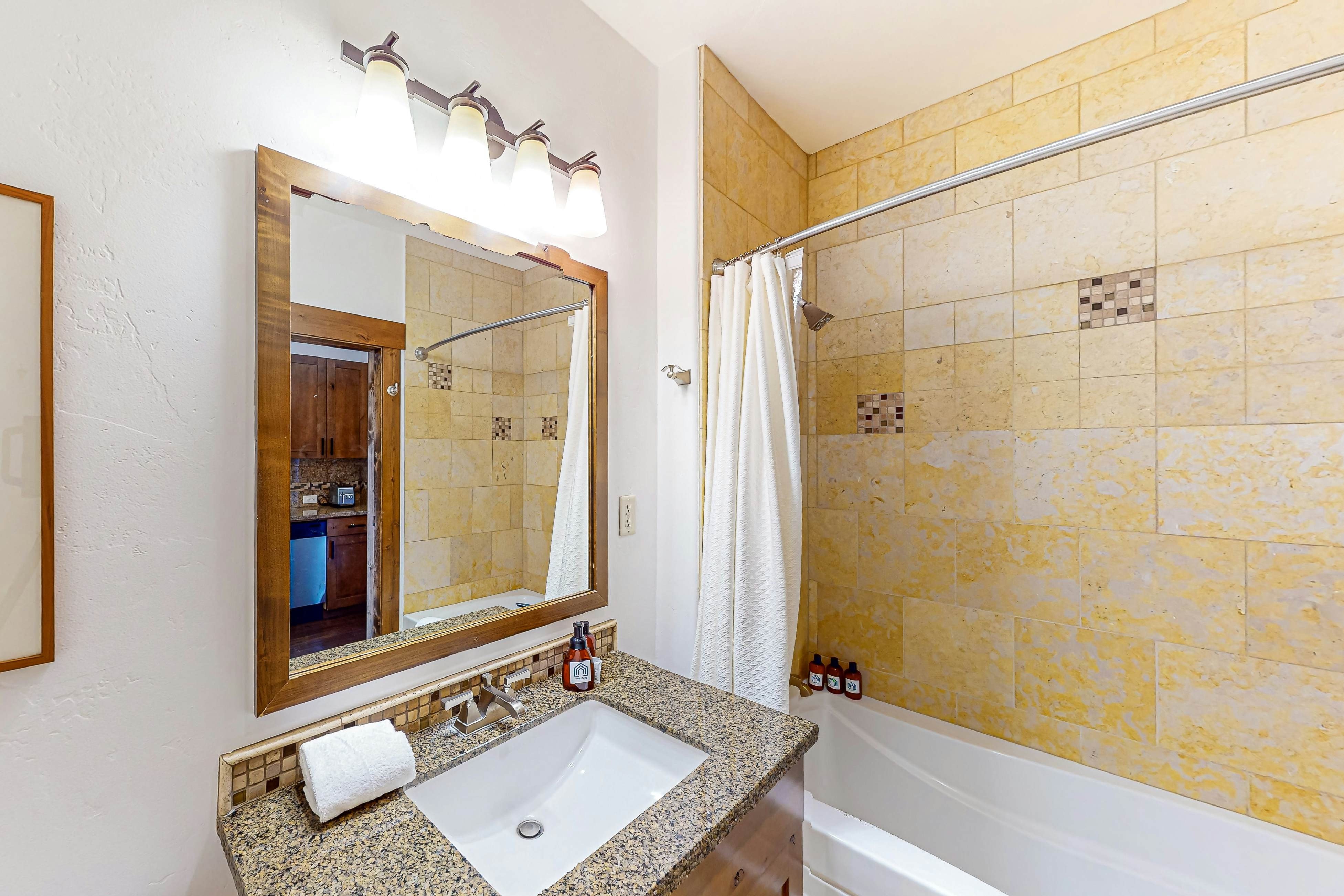 Trailhead Lodge 5113