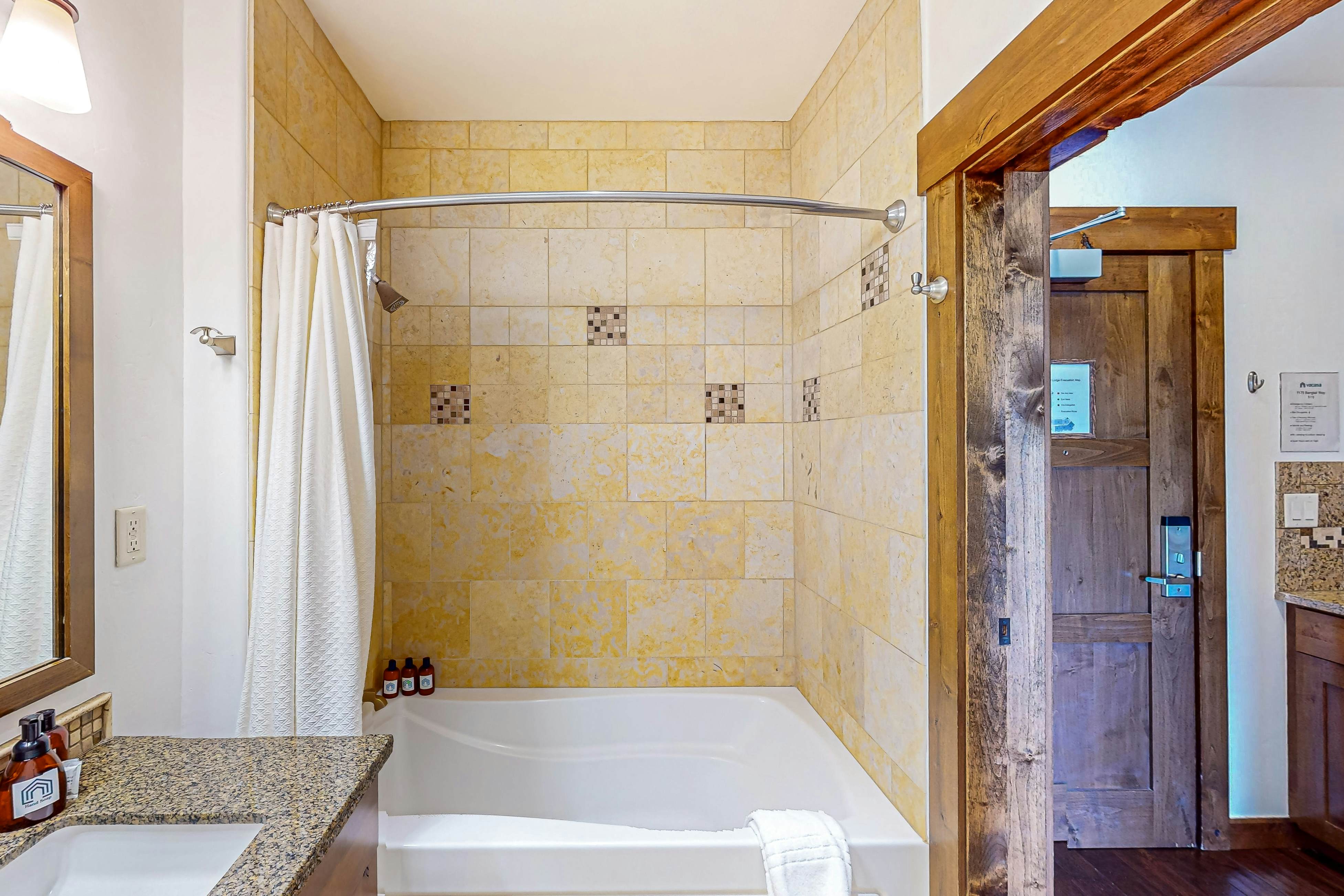 Trailhead Lodge 5113