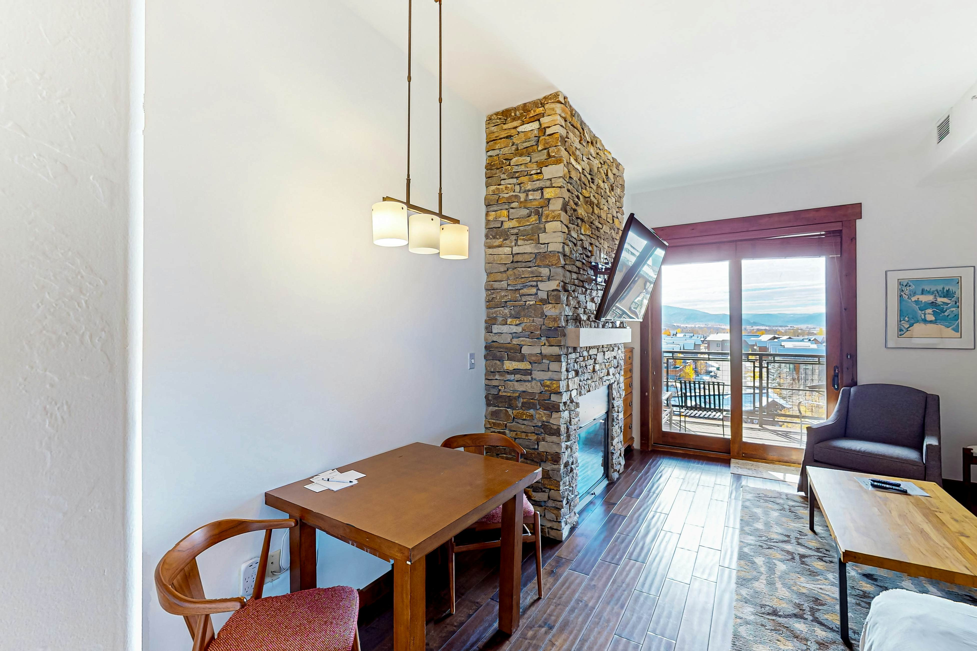 Trailhead Lodge 5113