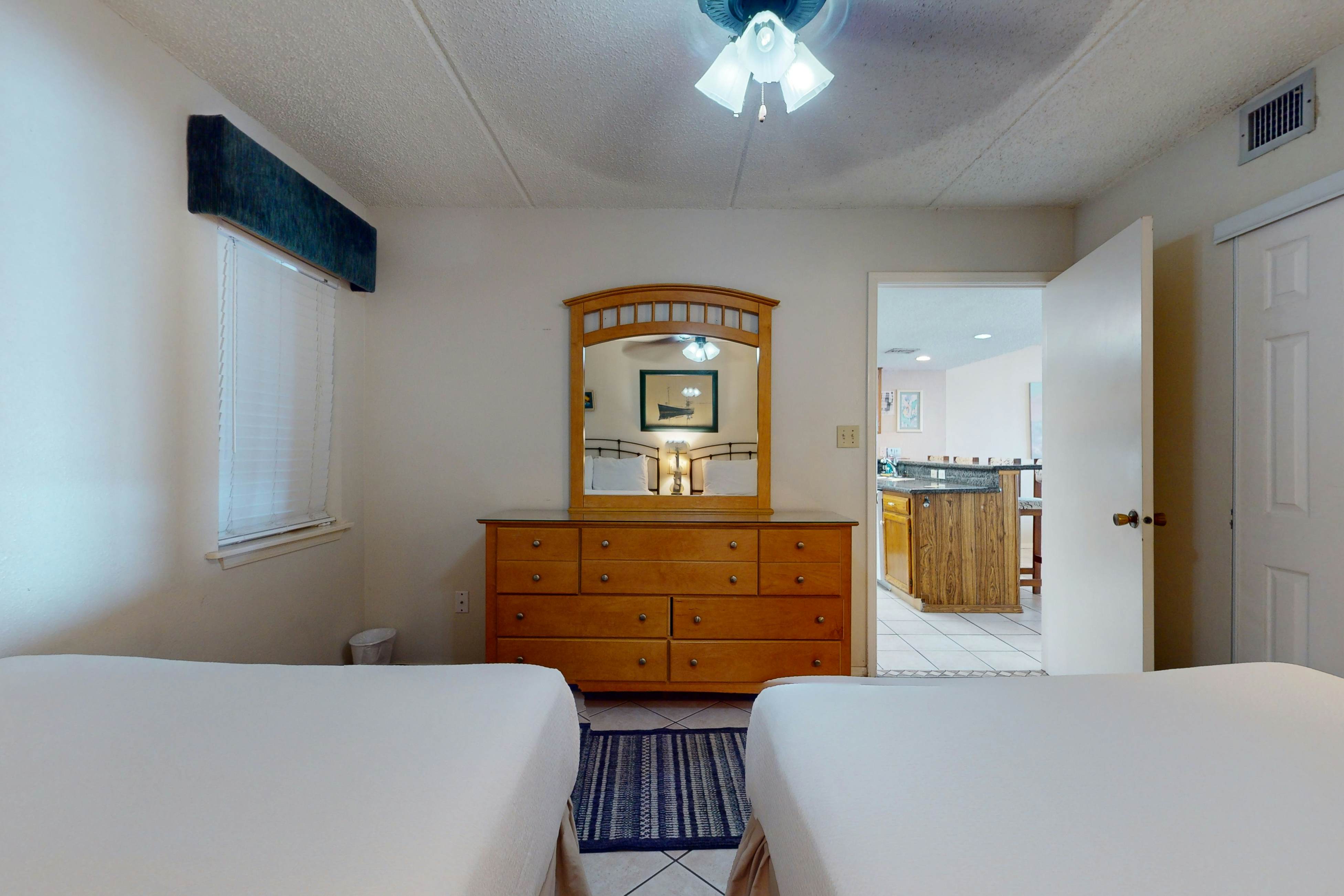 Suntide II Condominiums #305