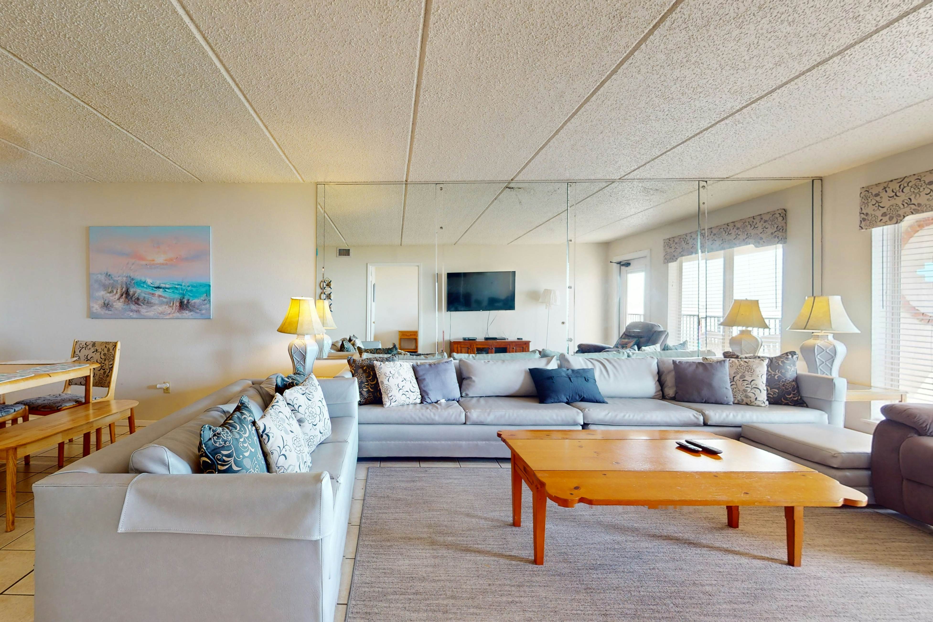 Suntide II Condominiums #305