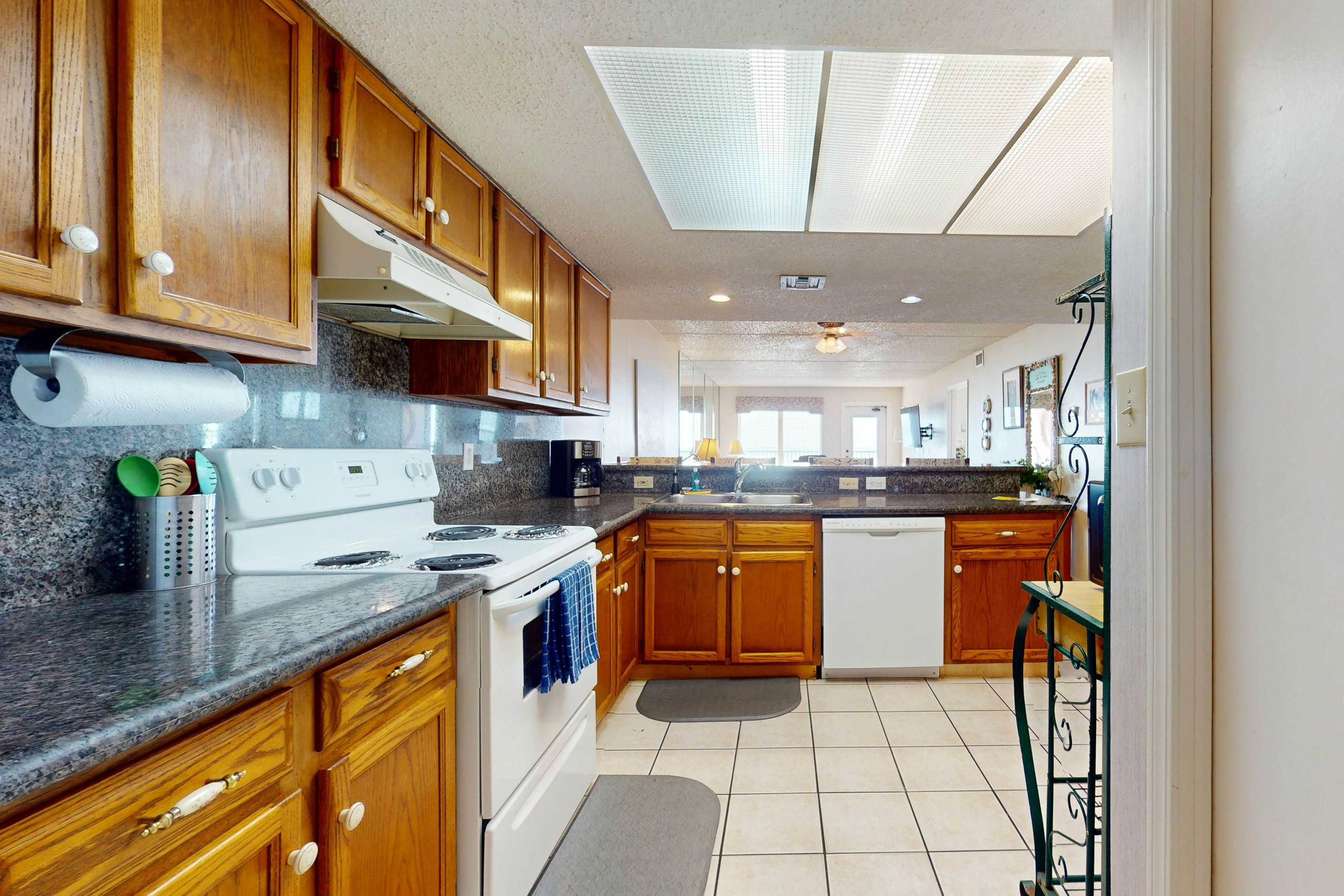 Suntide II Condominiums #305