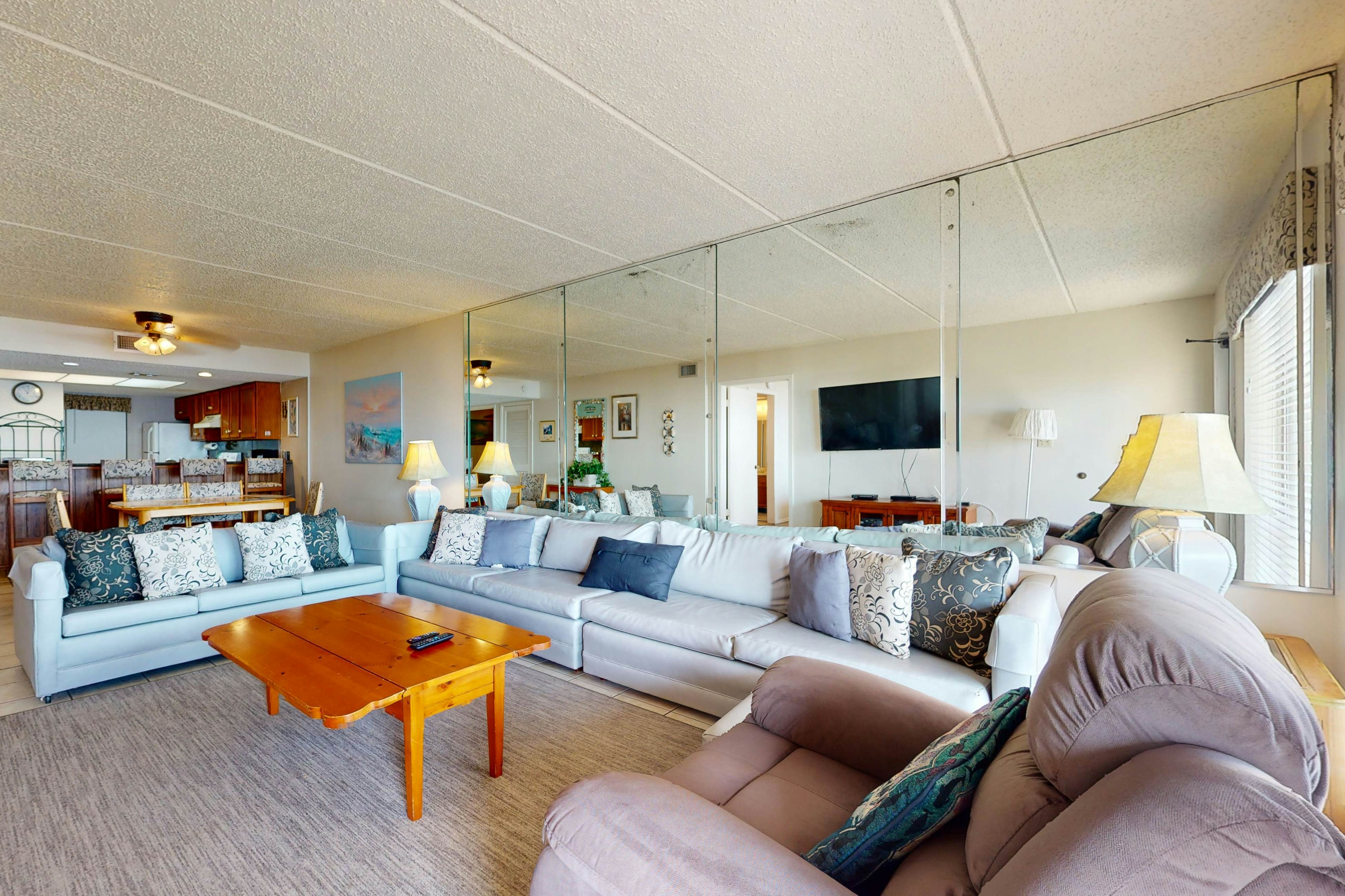 Suntide II Condominiums #305