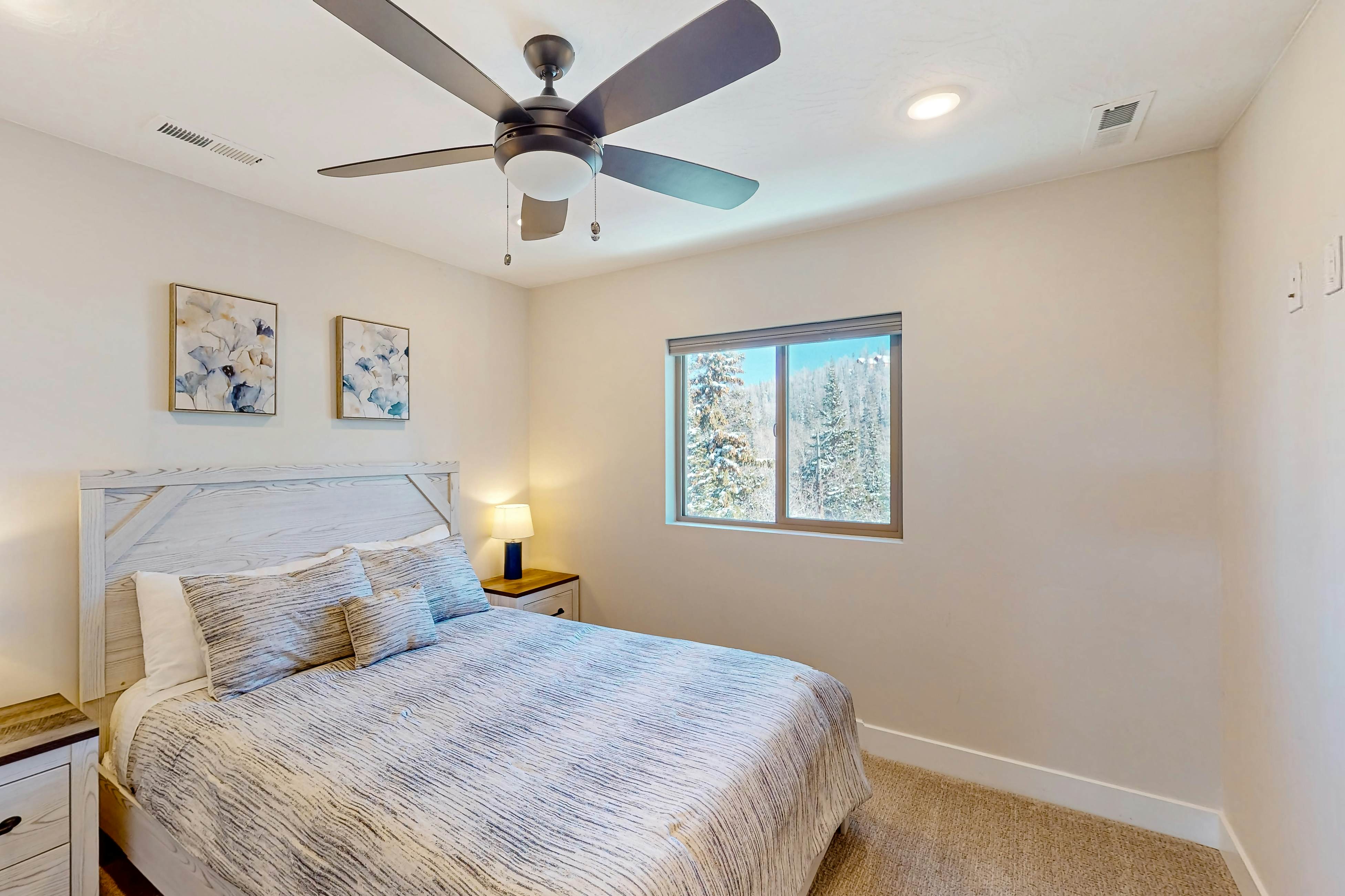 Crooked River #10A - Entire Home