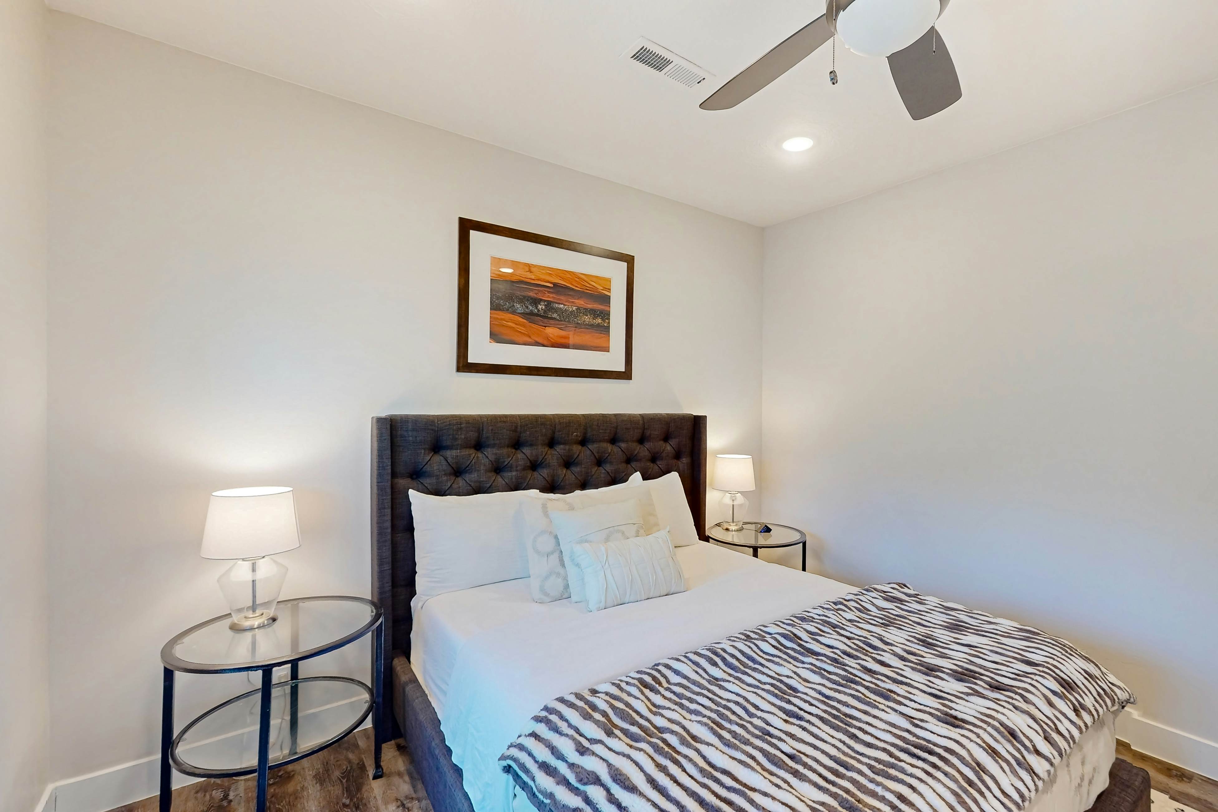 Crooked River #10A - Entire Home