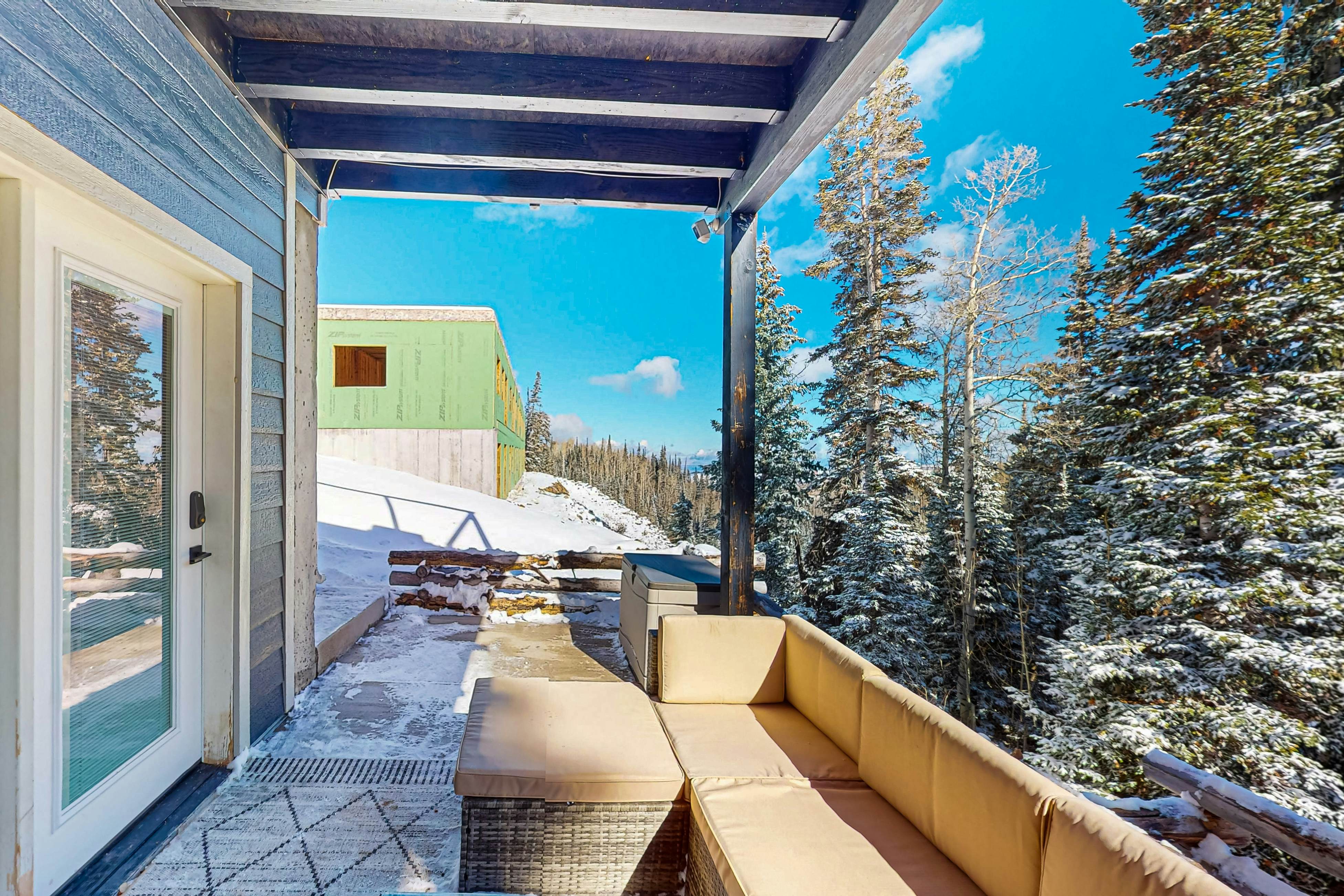 Crooked River #10A - Entire Home