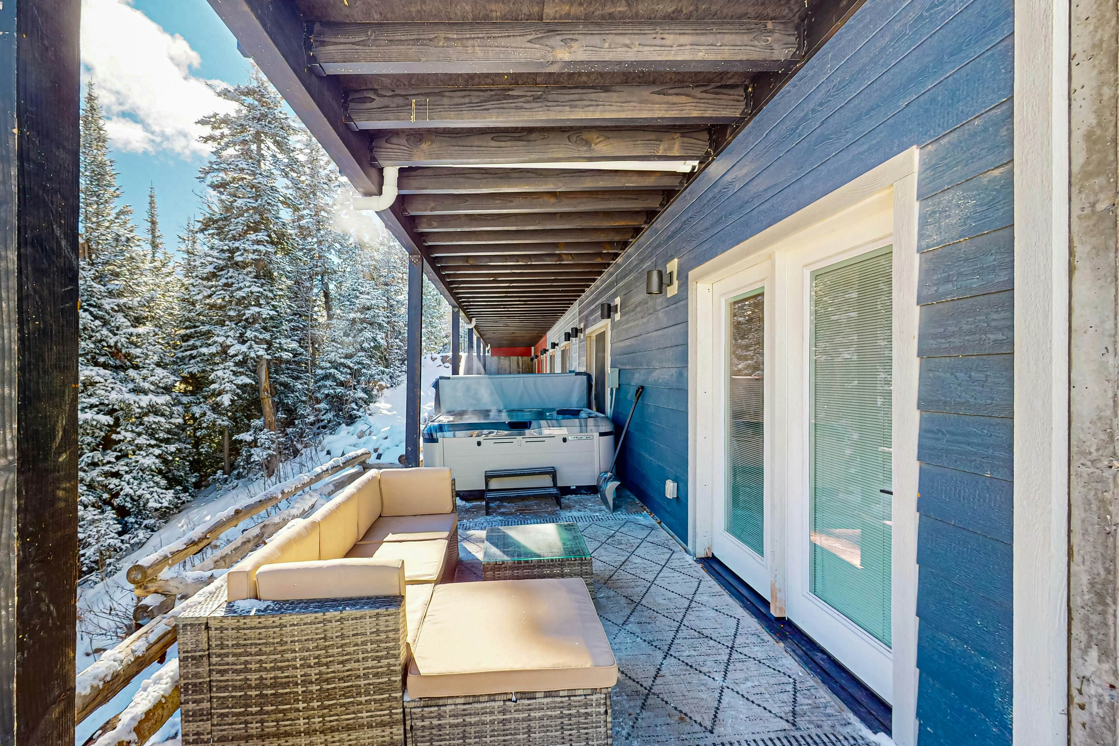 Crooked River #10A - Entire Home