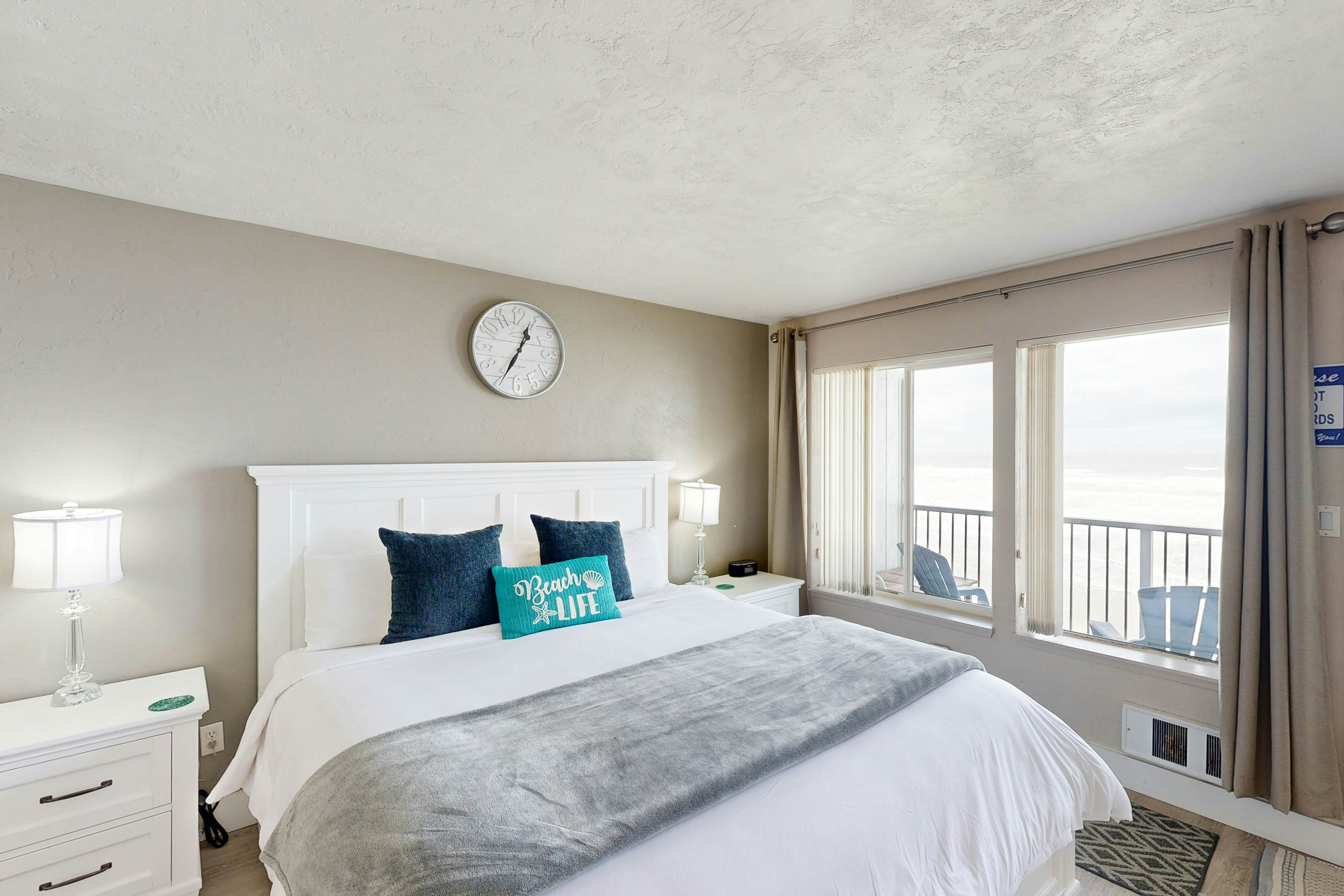 NYE Beach Haven Studio