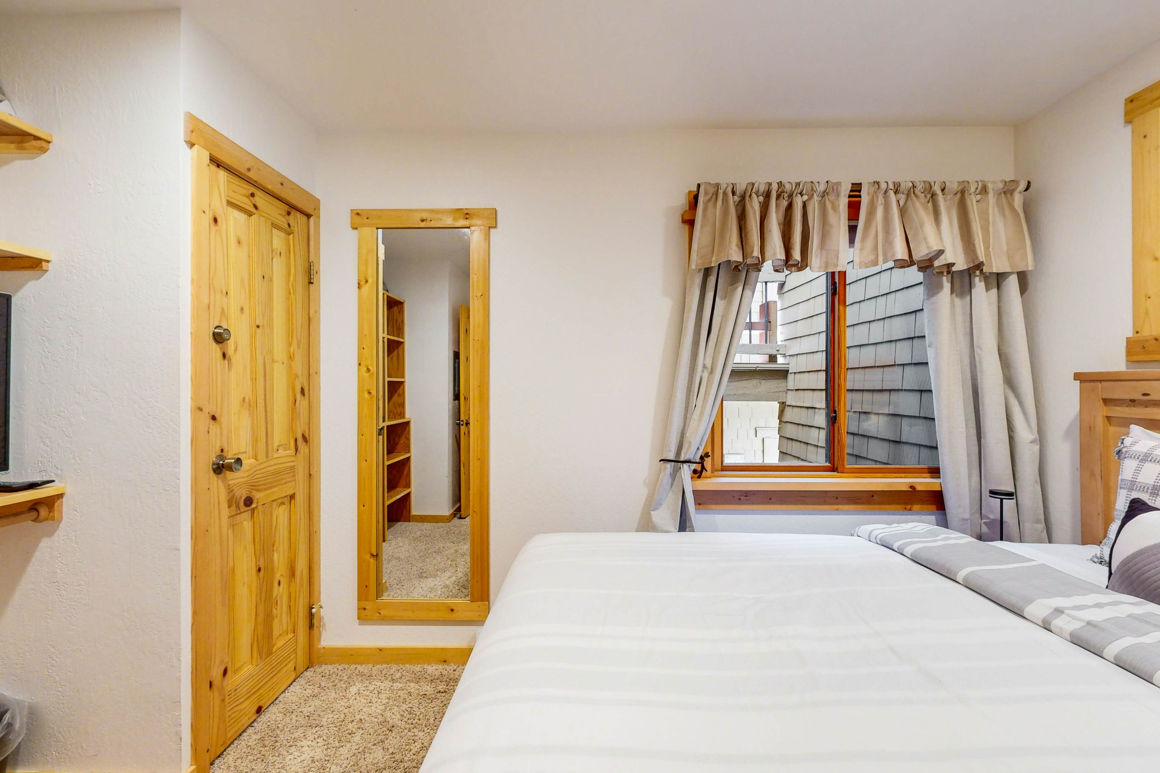 Coyote Fork 4051 Ski-In/Ski-Out