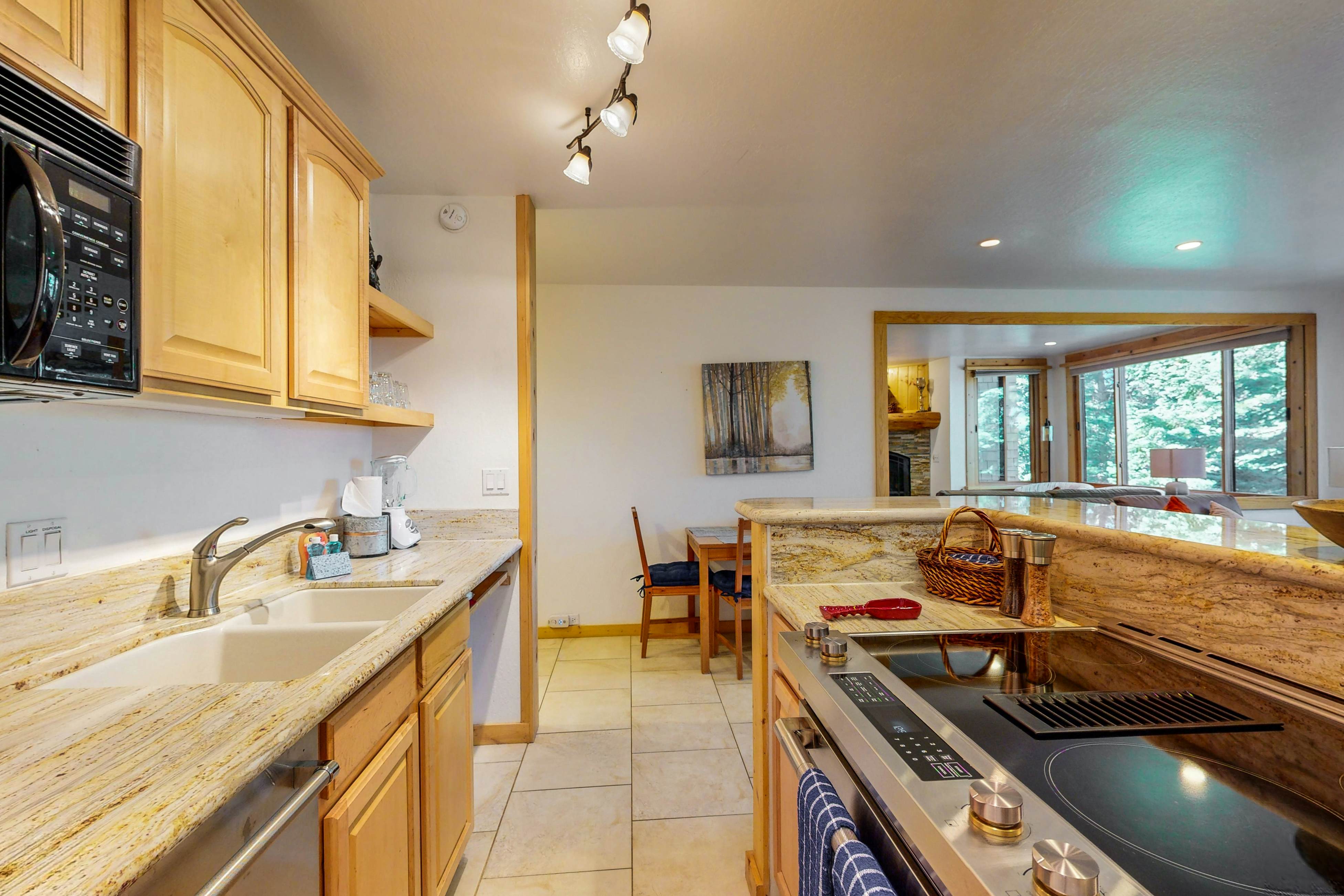 Coyote Fork 4051 Ski-In/Ski-Out