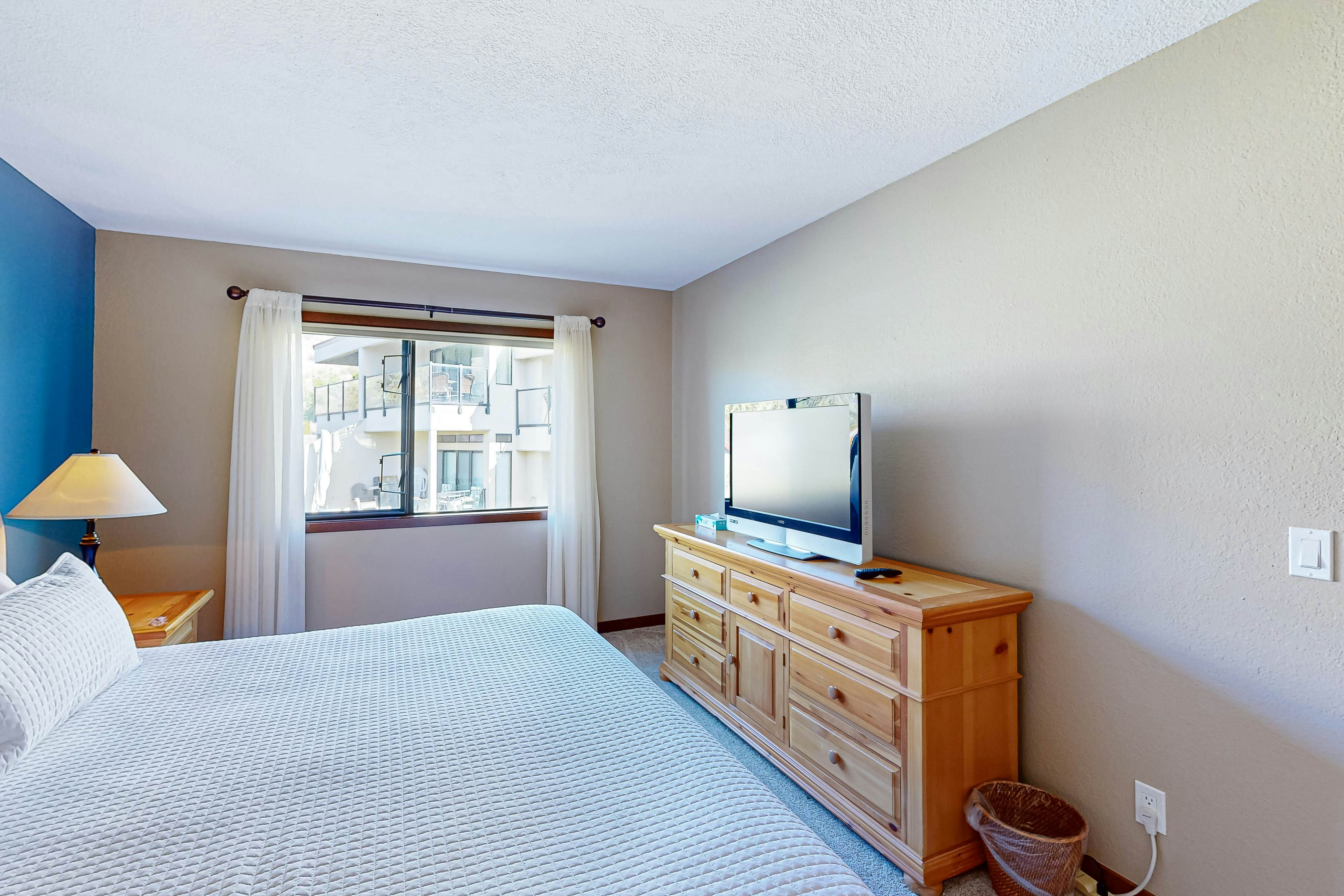 Lake Chelan Shores - Sunset Condo #13-4