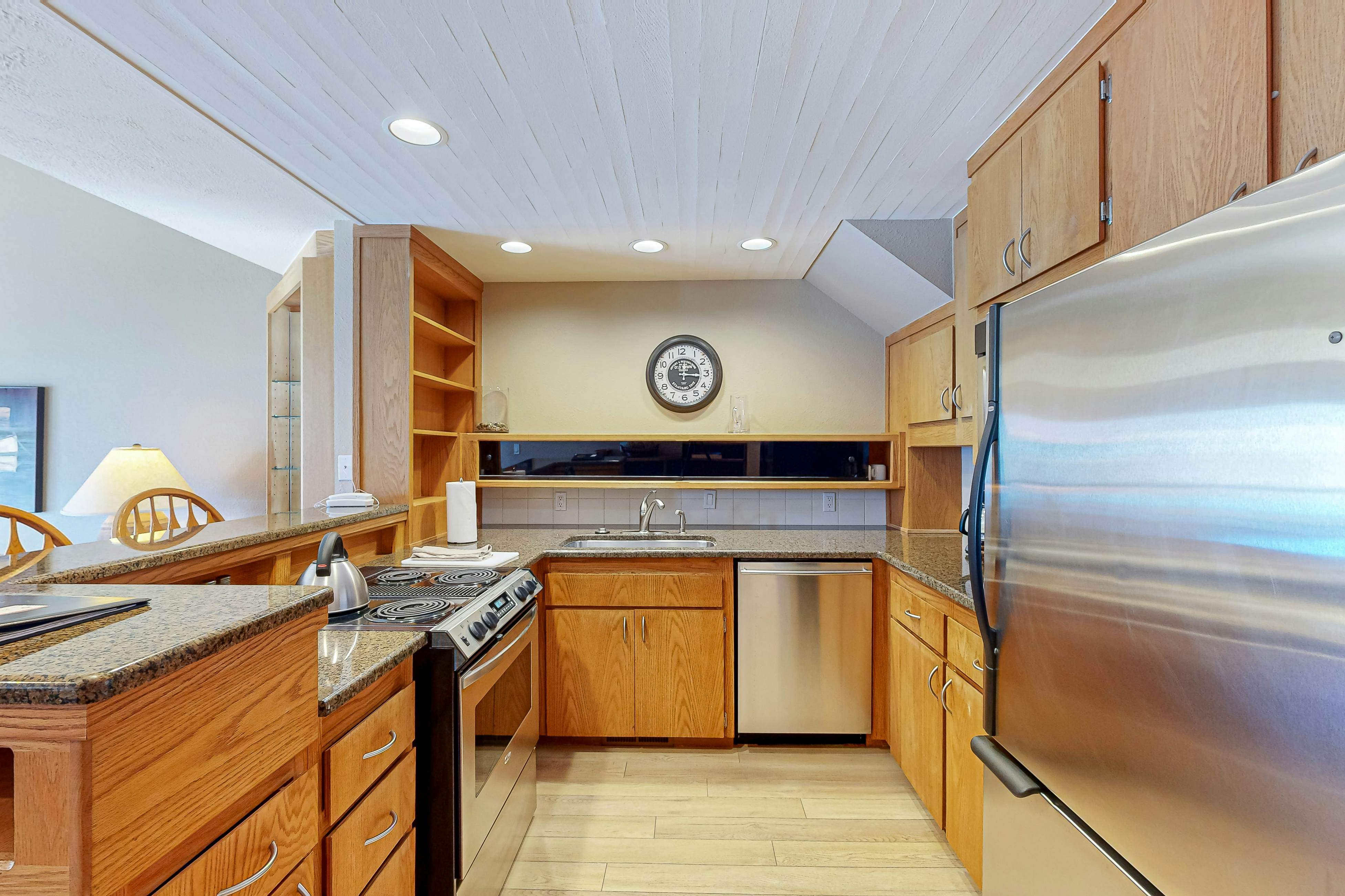 Lake Chelan Shores - Sunset Condo #13-4