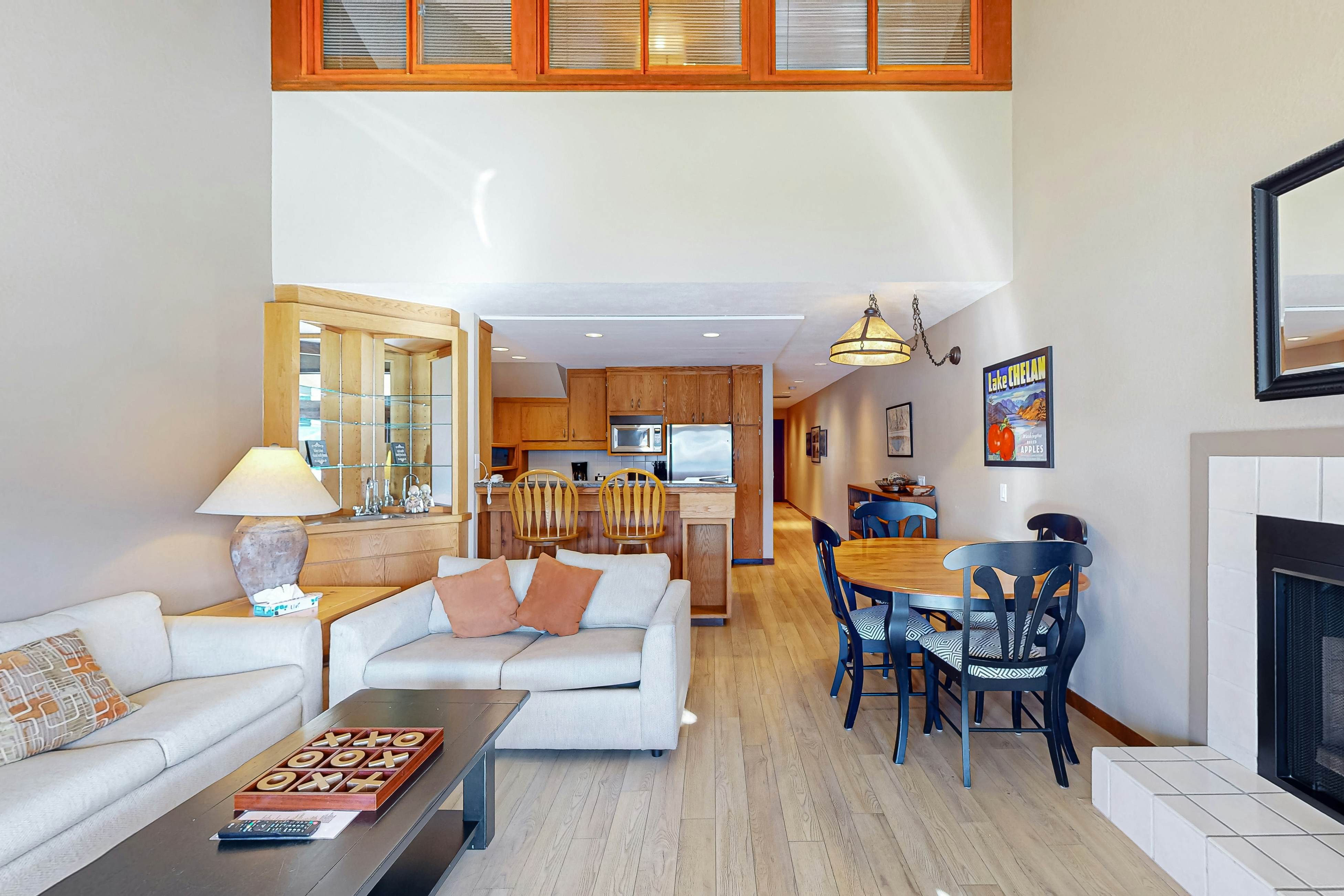 Lake Chelan Shores - Sunset Condo #13-4