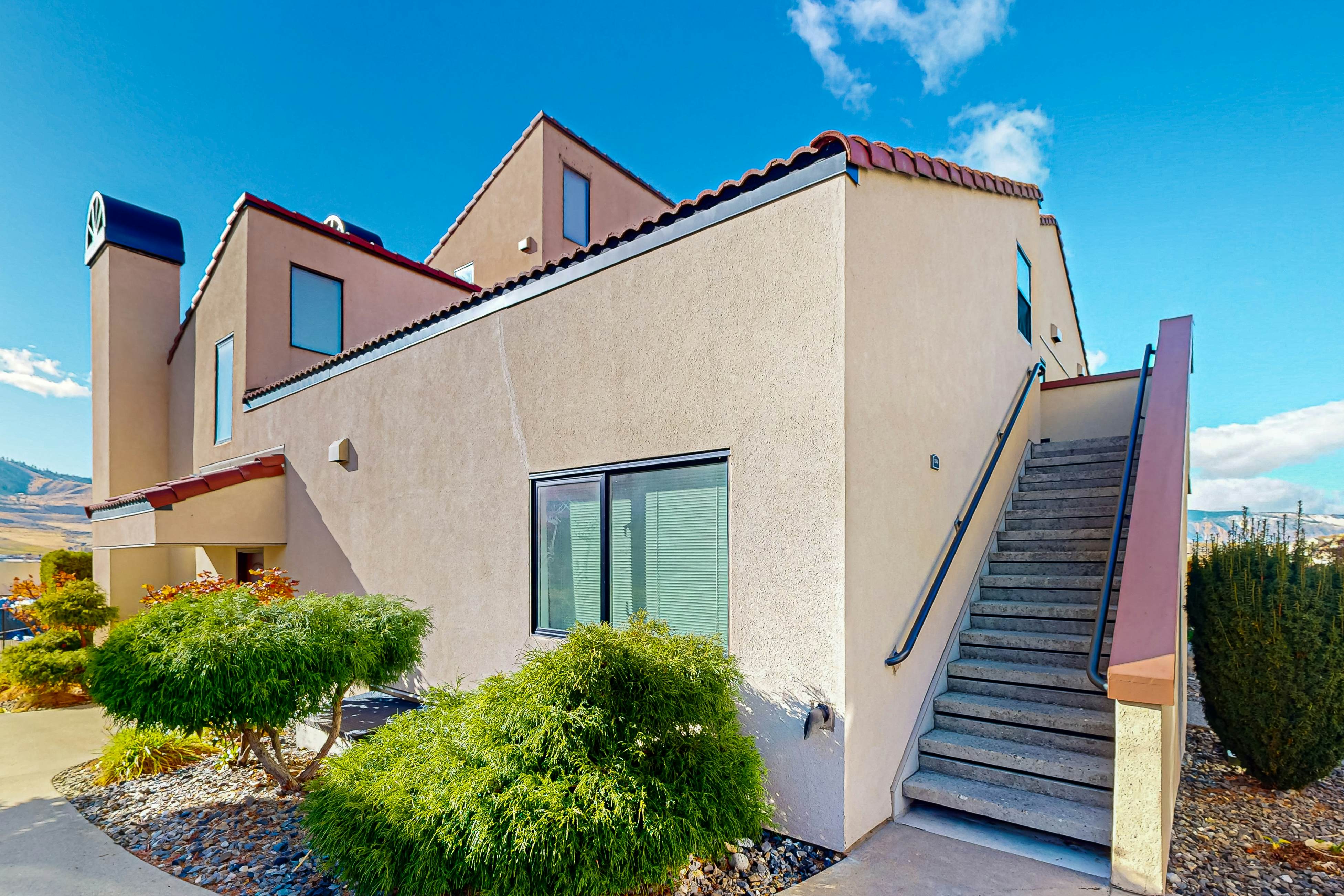 Lake Chelan Shores - Sunset Condo #13-4