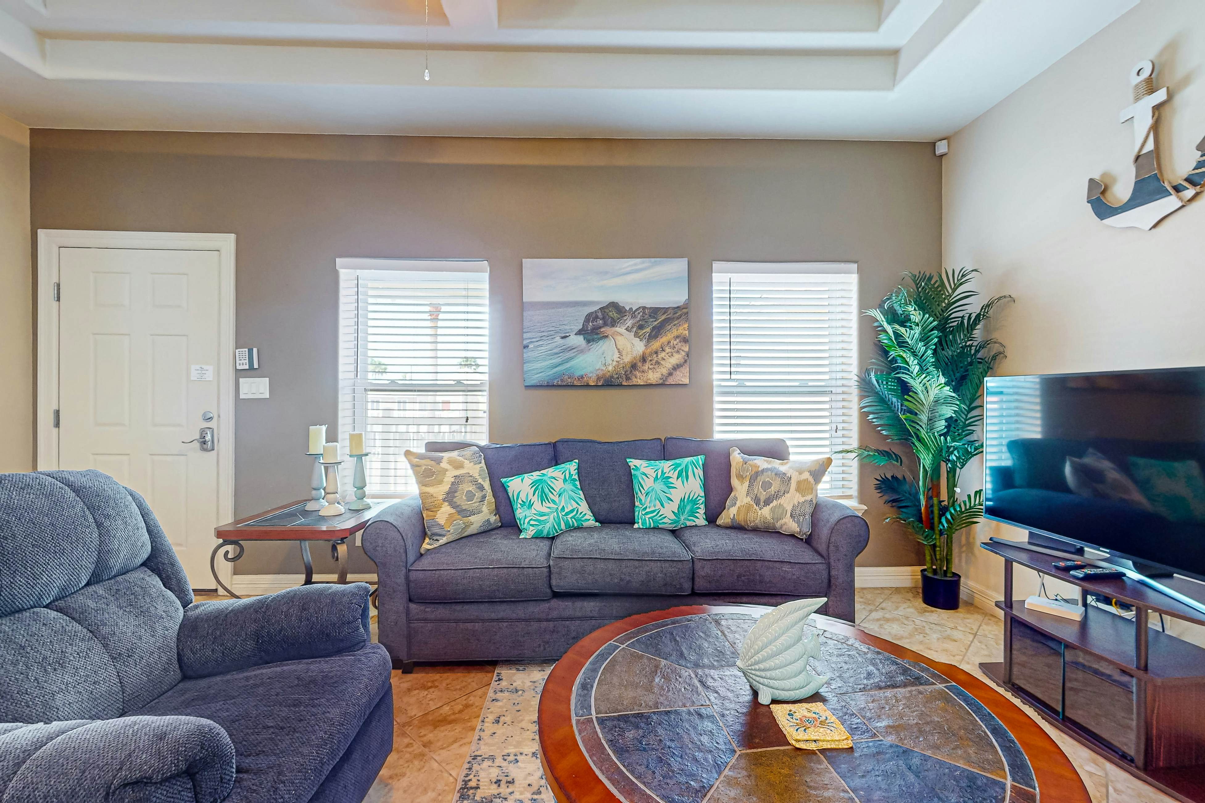 Sea Glass Condominiums 9