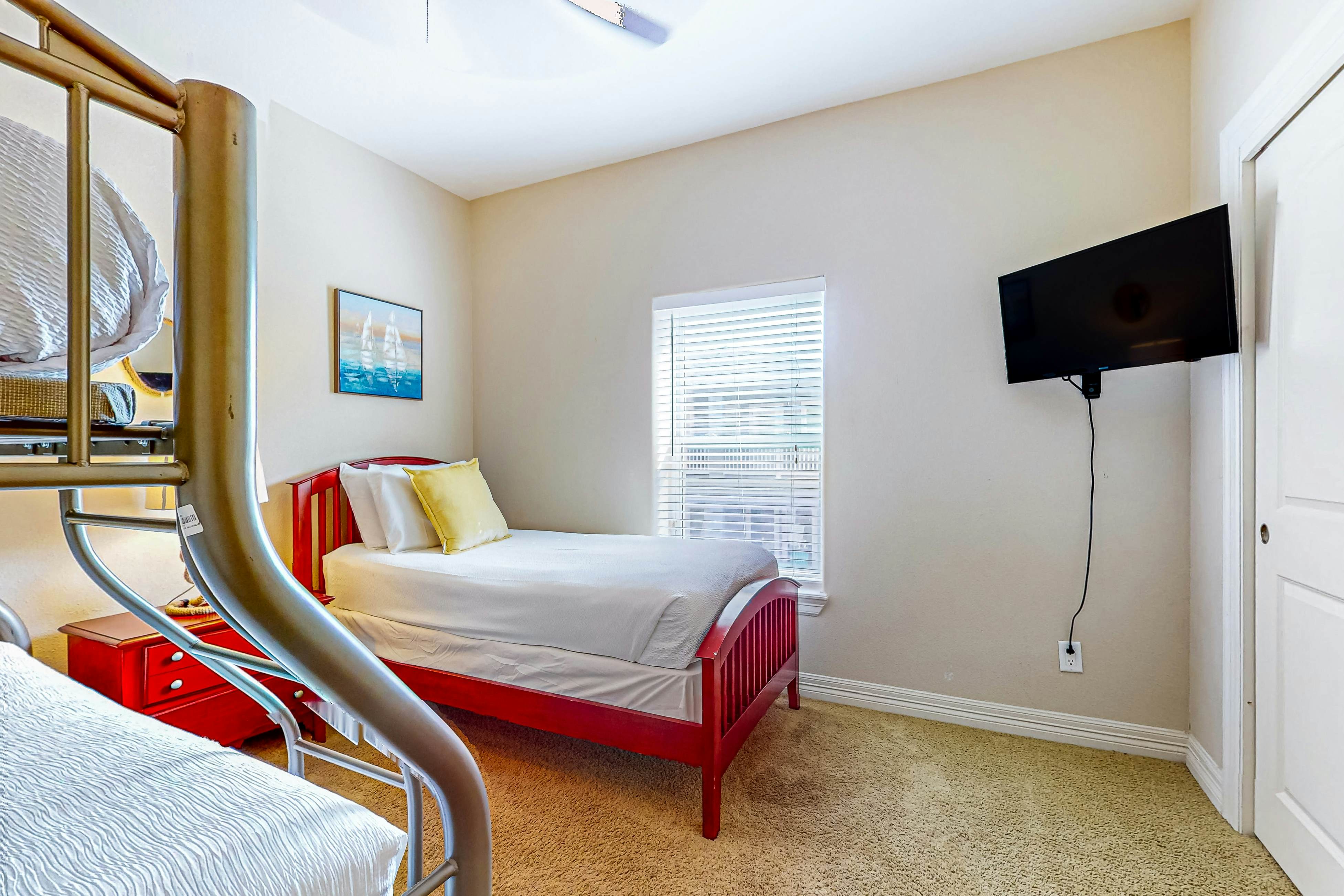 Sea Glass Condominiums 9