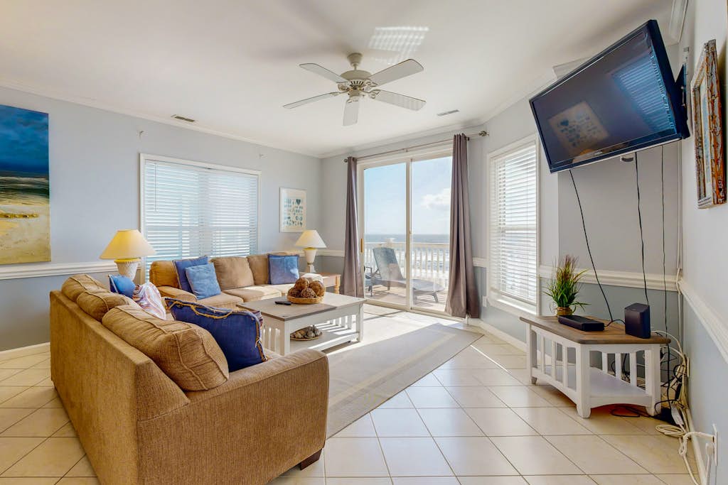 Dog-friendly penthouse with oceanfront balcony - steps to Folly Beach Pier — Folly Beach, SC — vacation rental