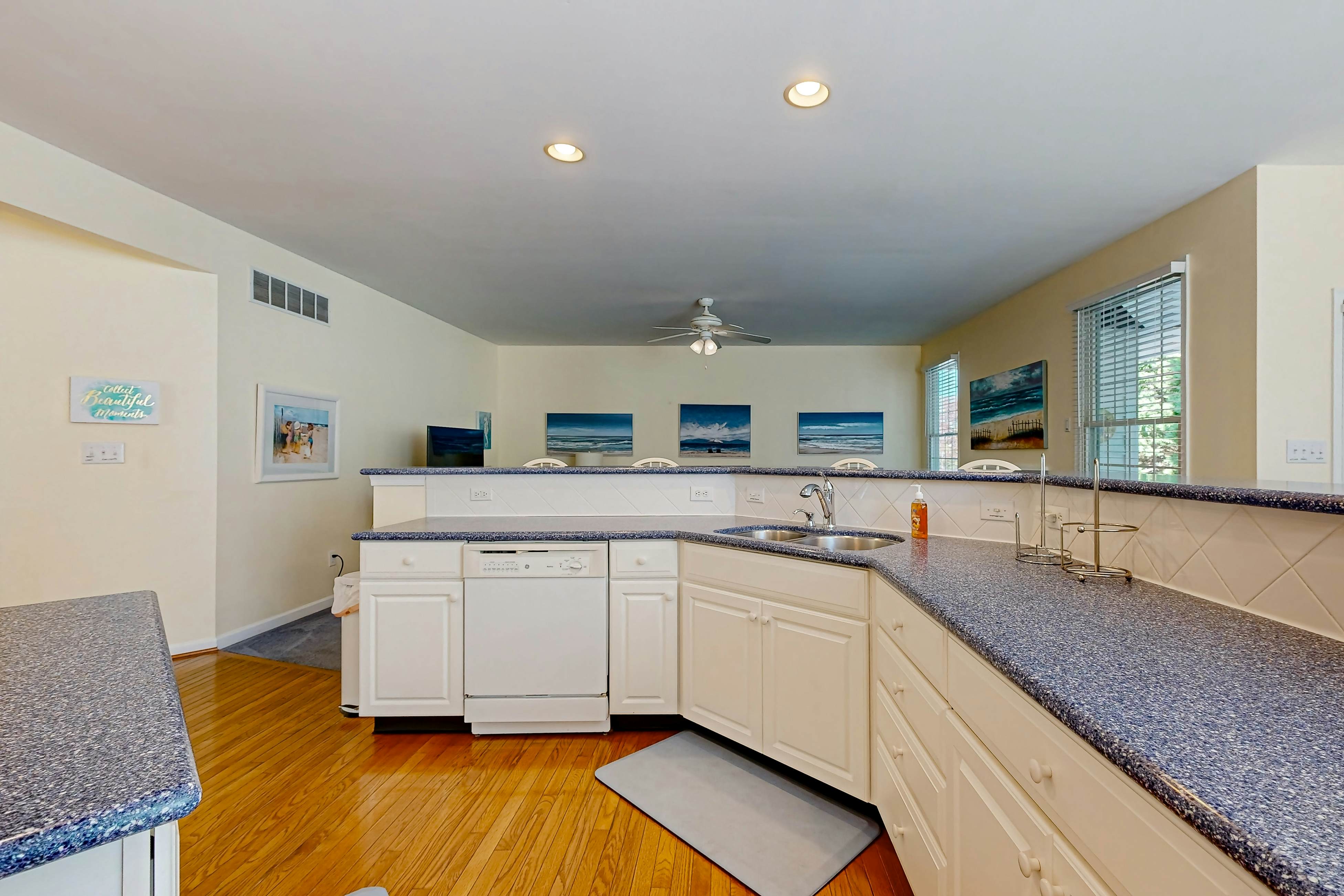 Bethany Lakes - 38351 Virginia Dr