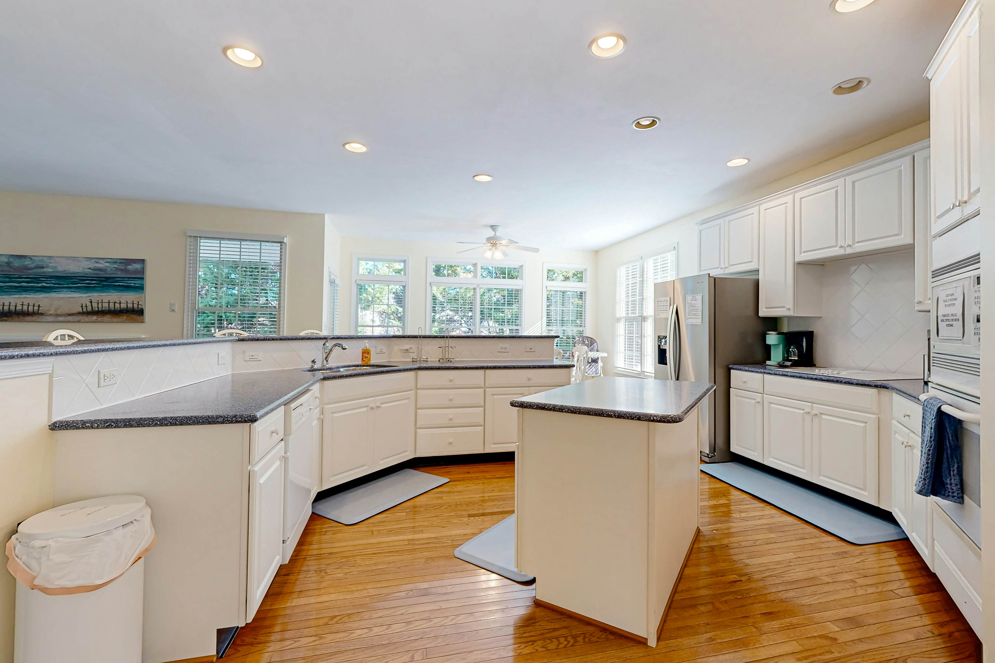 Bethany Lakes - 38351 Virginia Dr