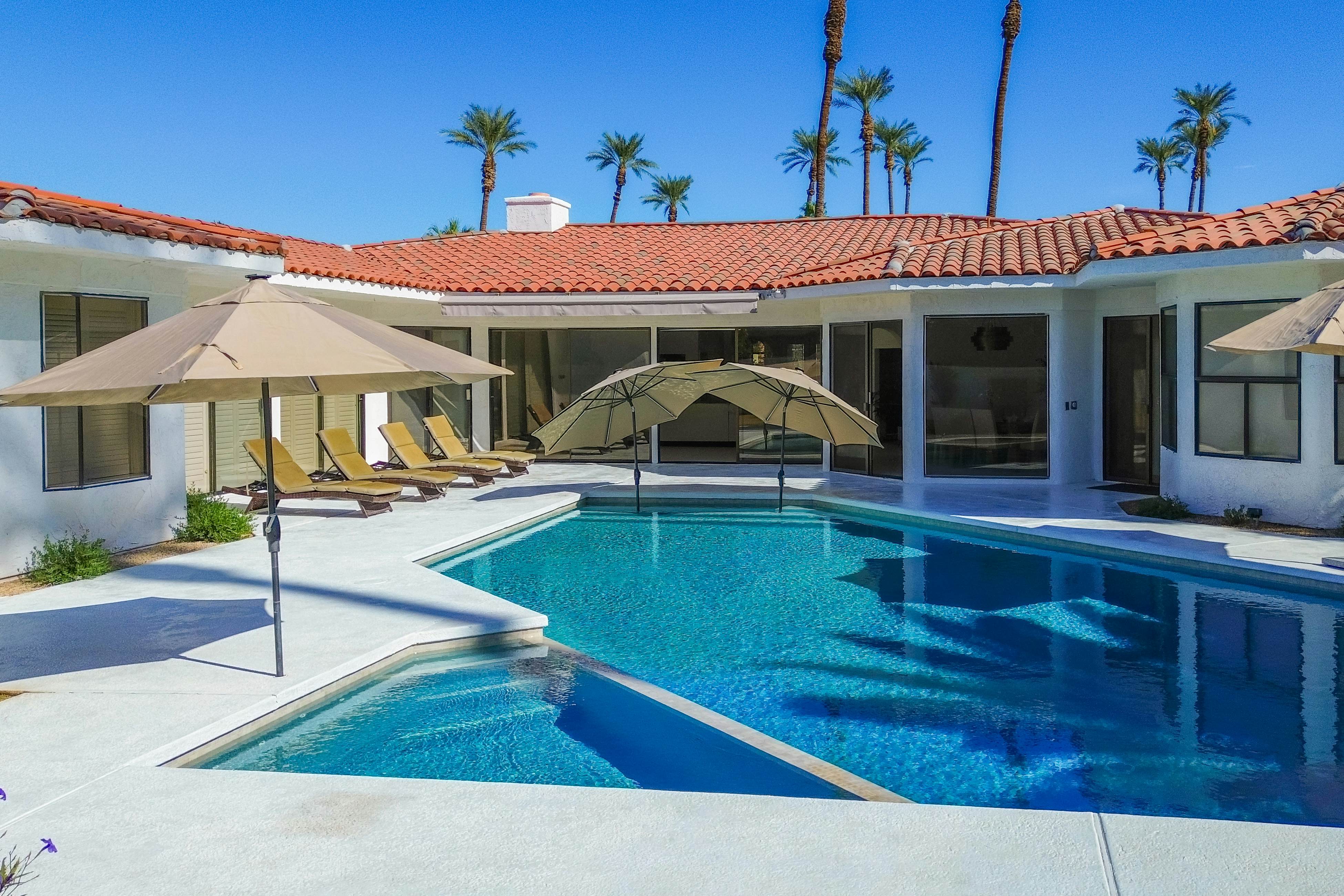 Escape to Paradise Valley 