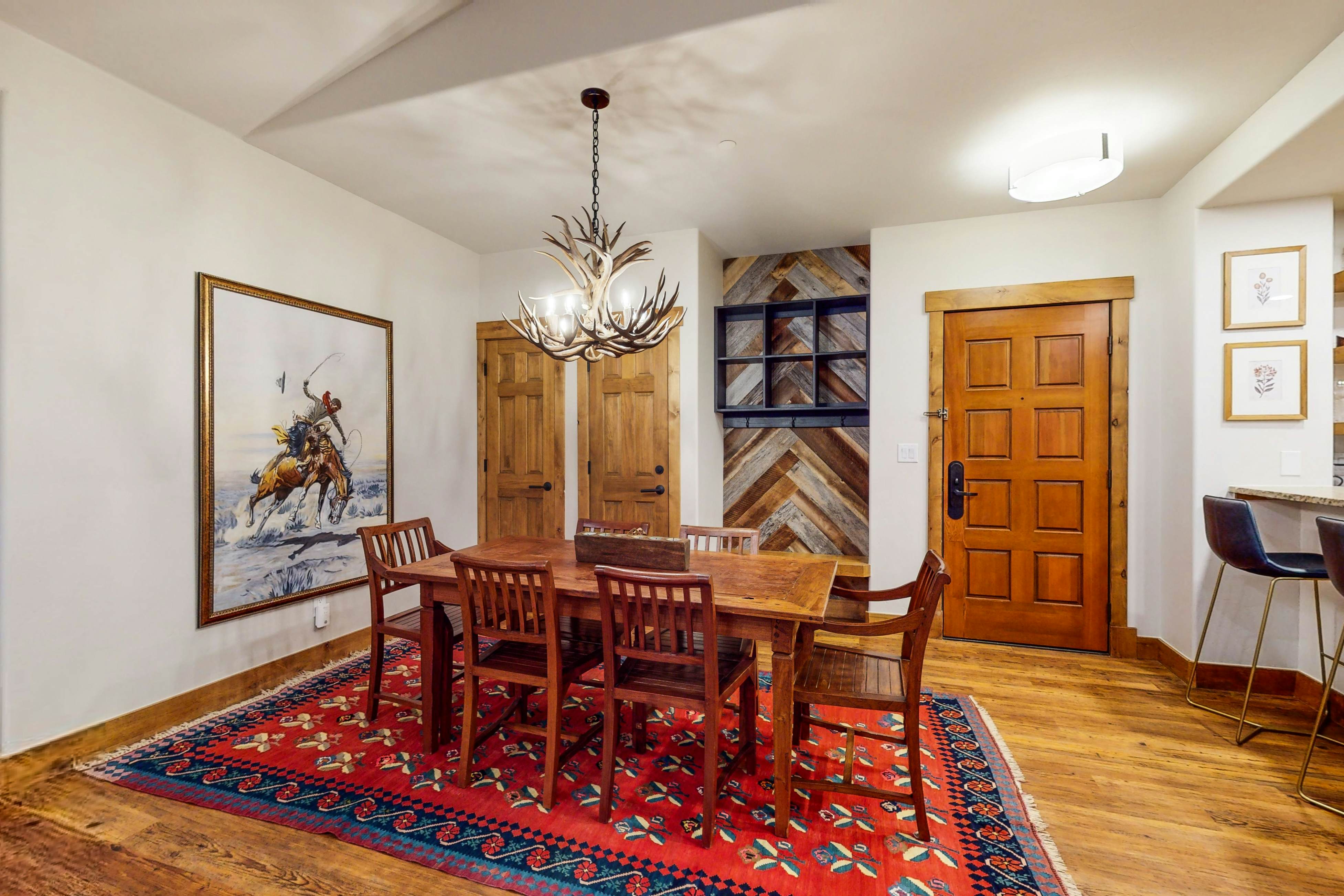 Champagne Lodge 3208