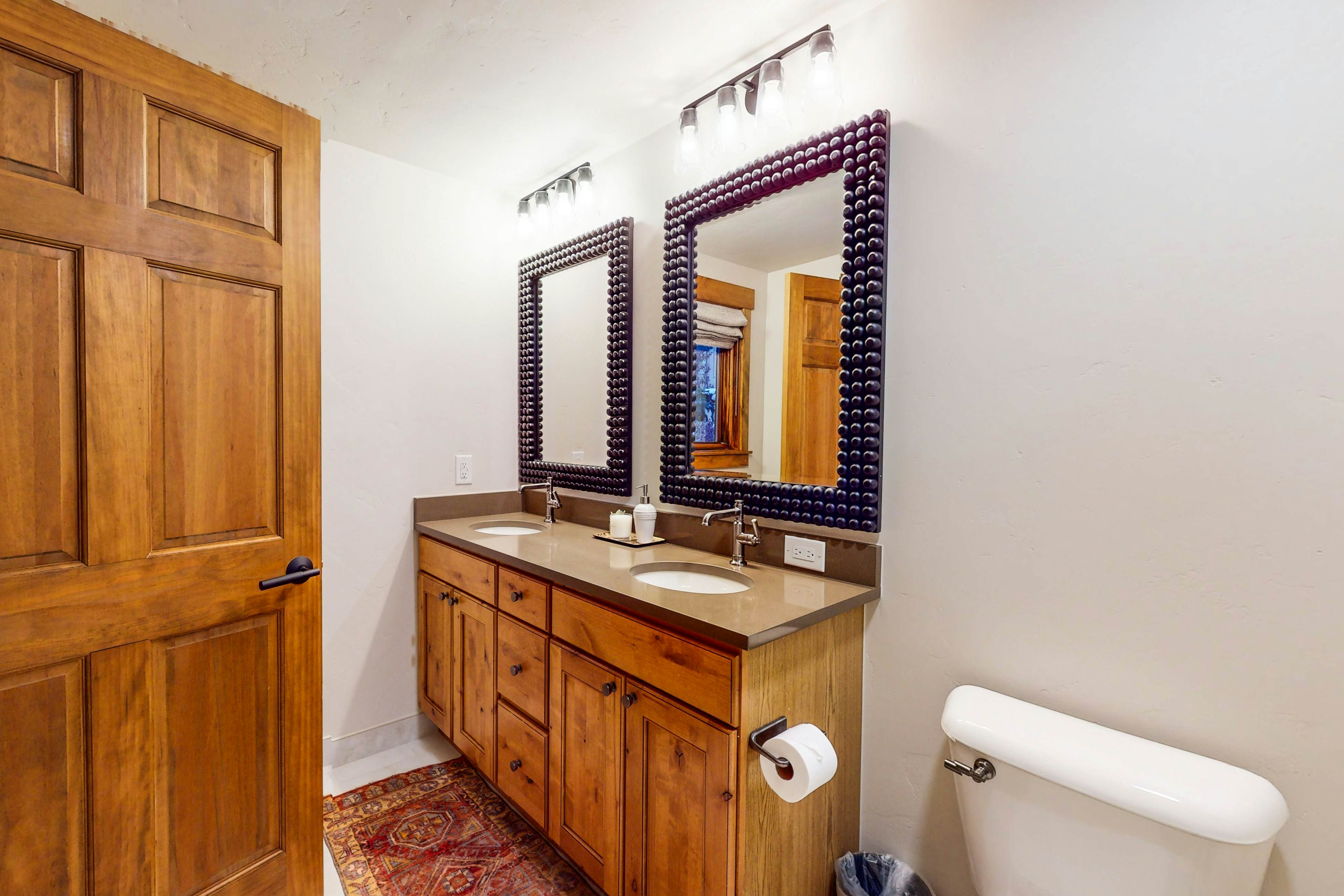 Champagne Lodge 3208