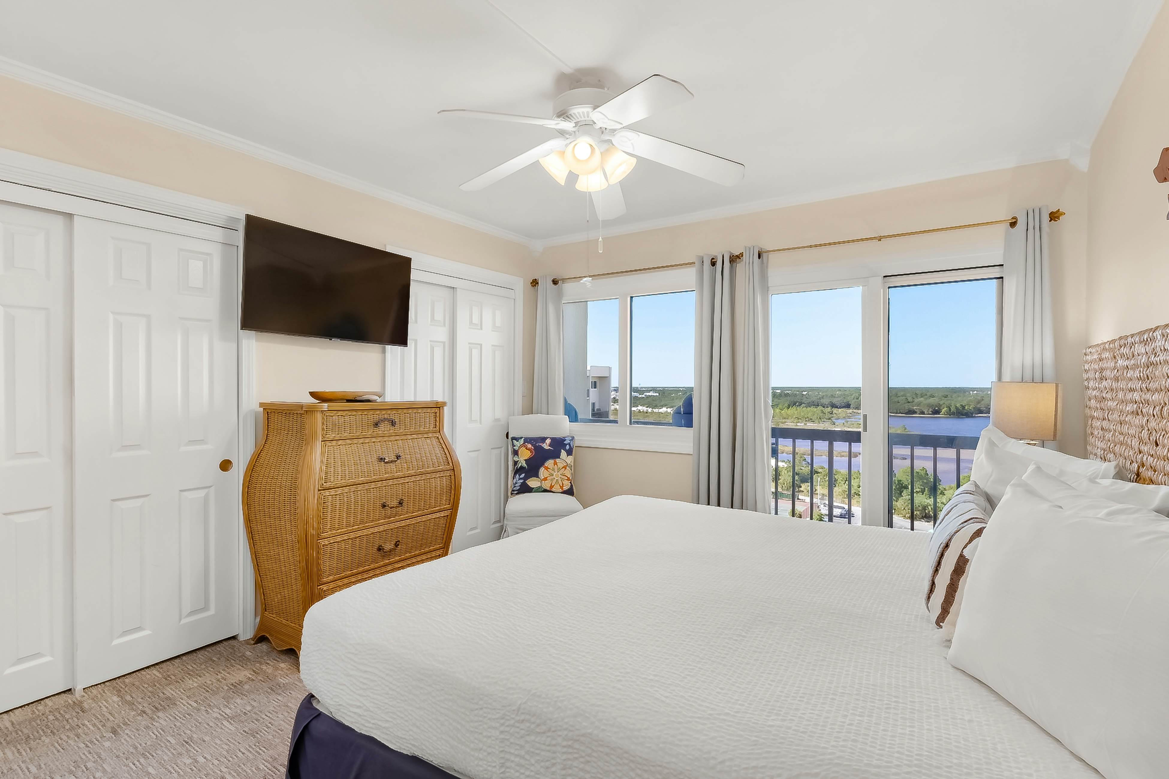 Pinnacle Port- Penthouse 8