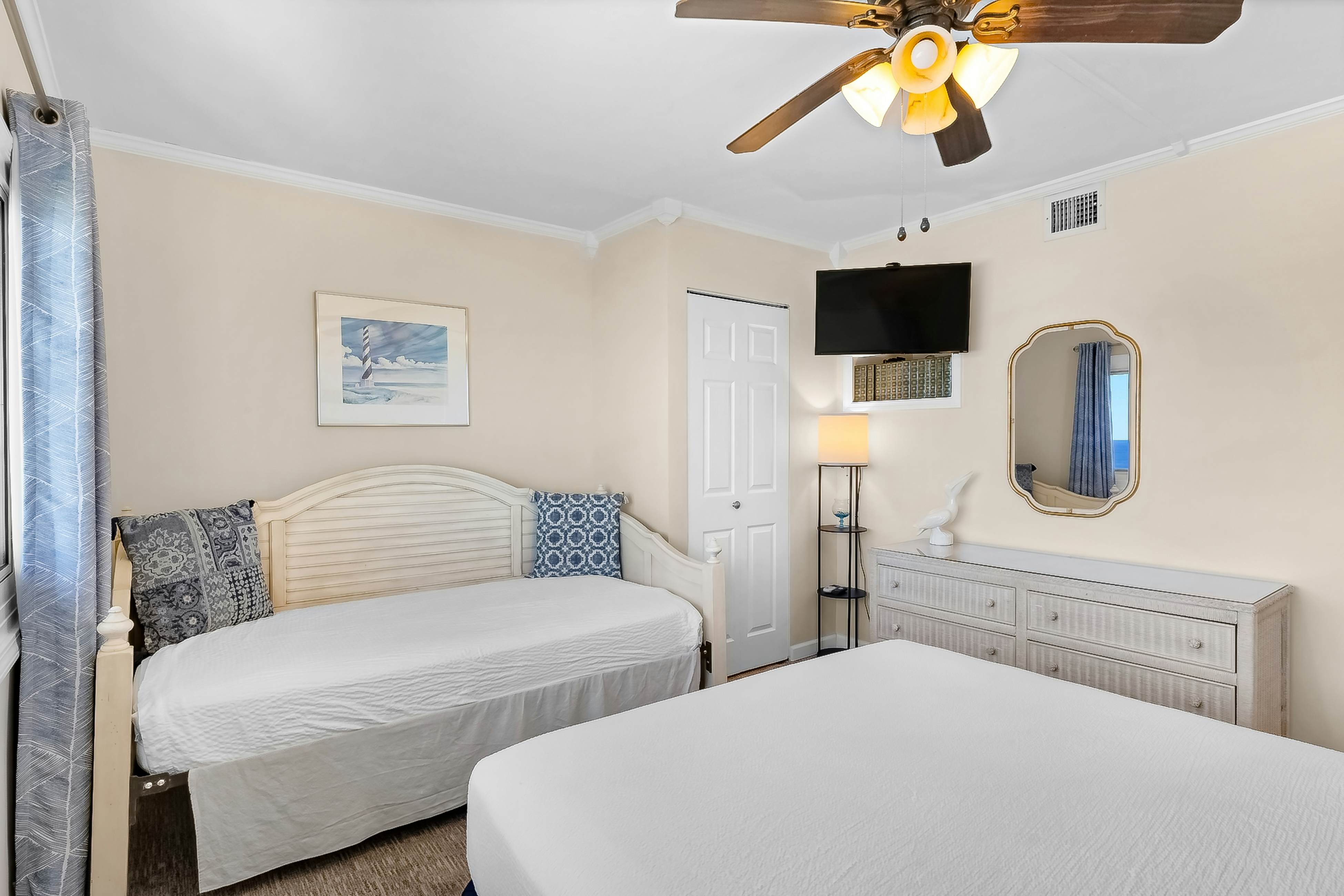 Pinnacle Port- Penthouse 8