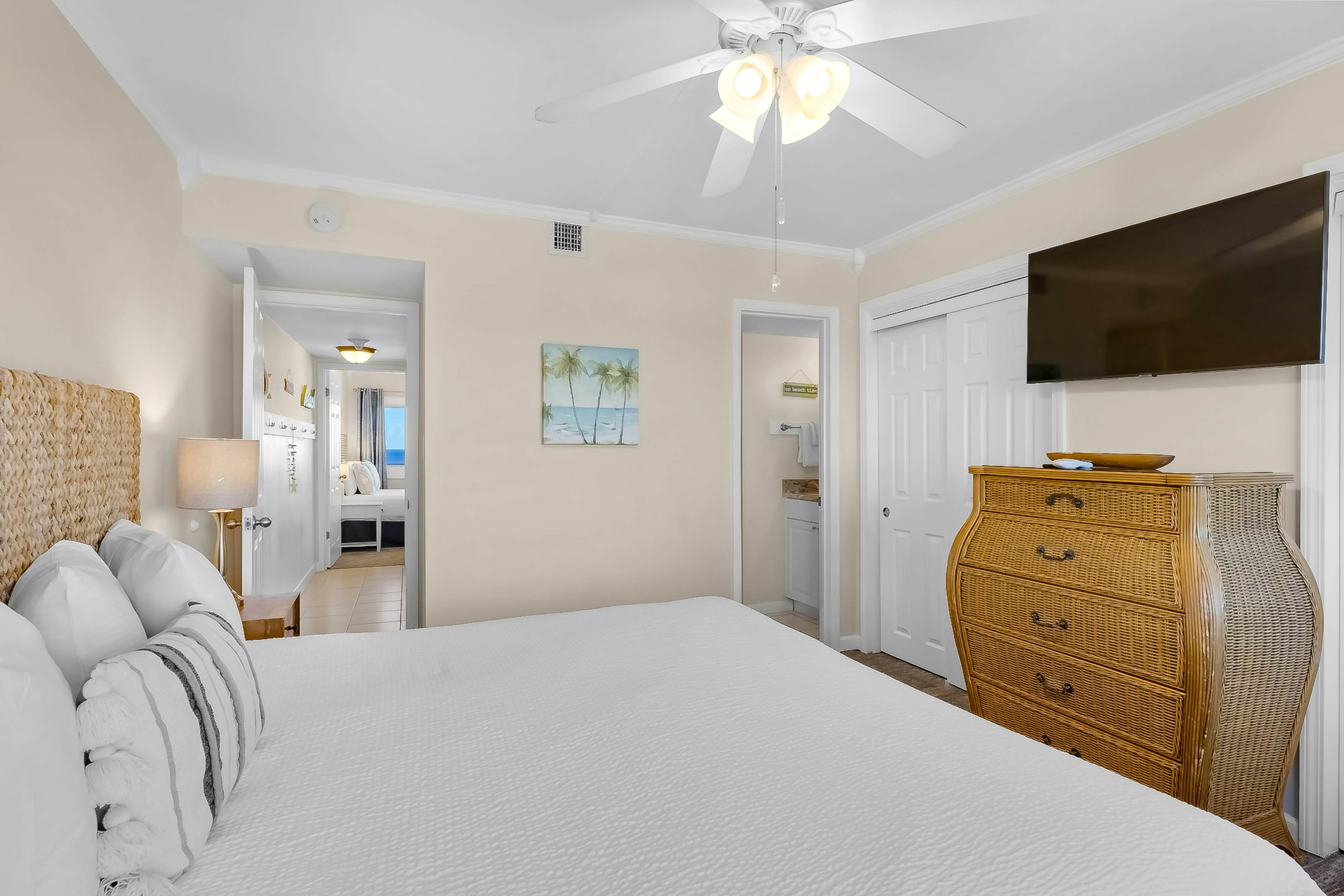 Pinnacle Port- Penthouse 8