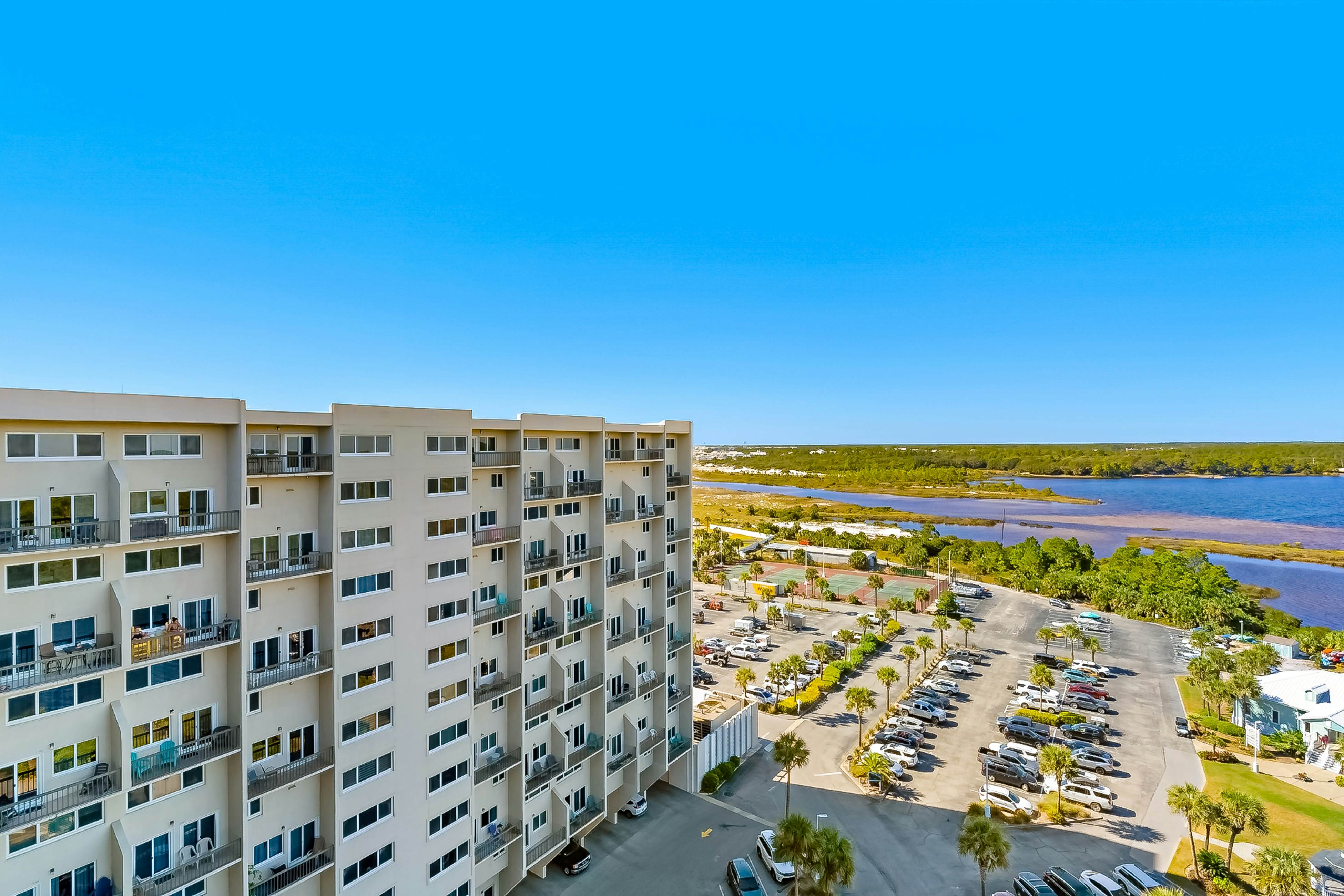 Pinnacle Port- Penthouse 8