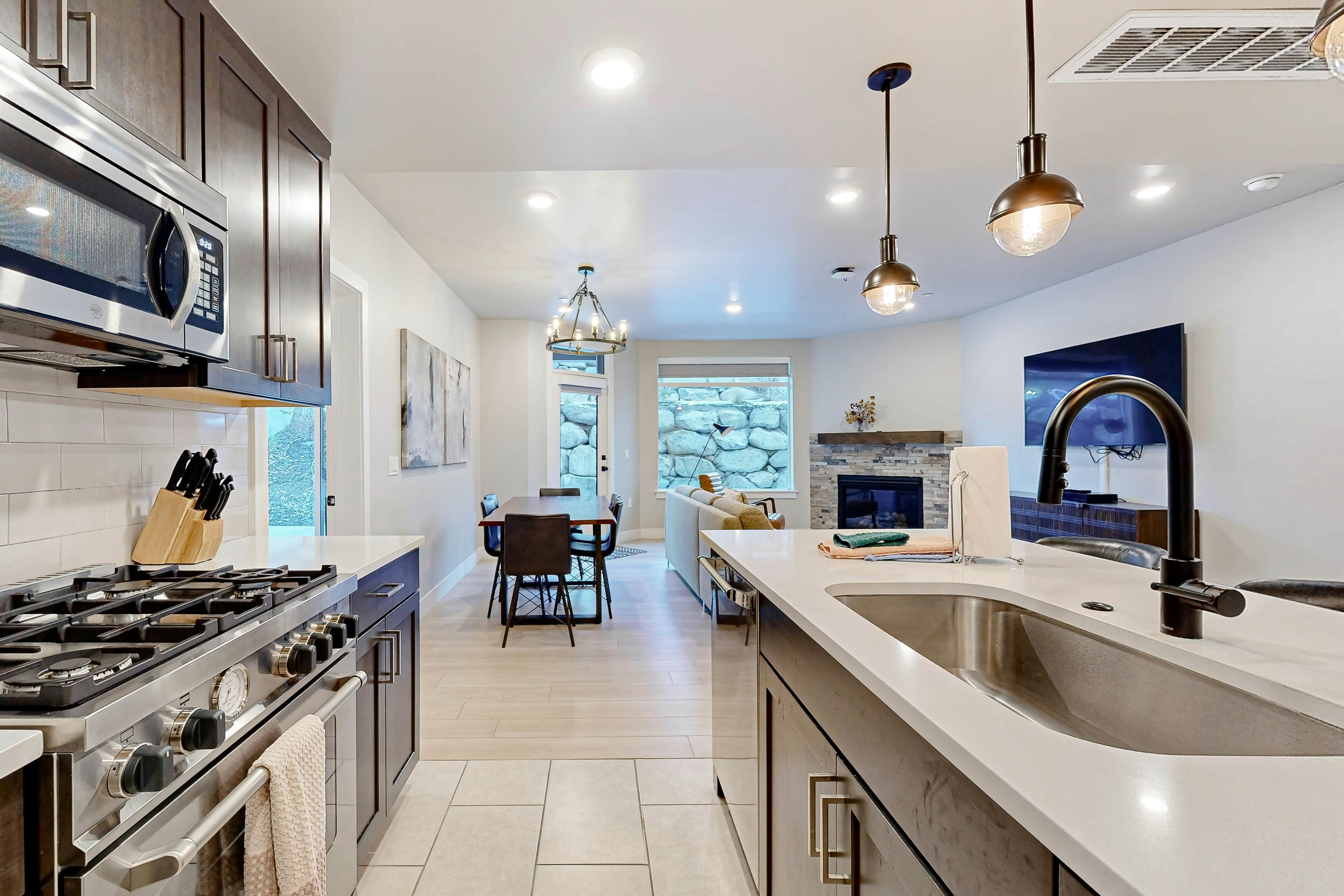 206 - Black Rock Mountain Resort