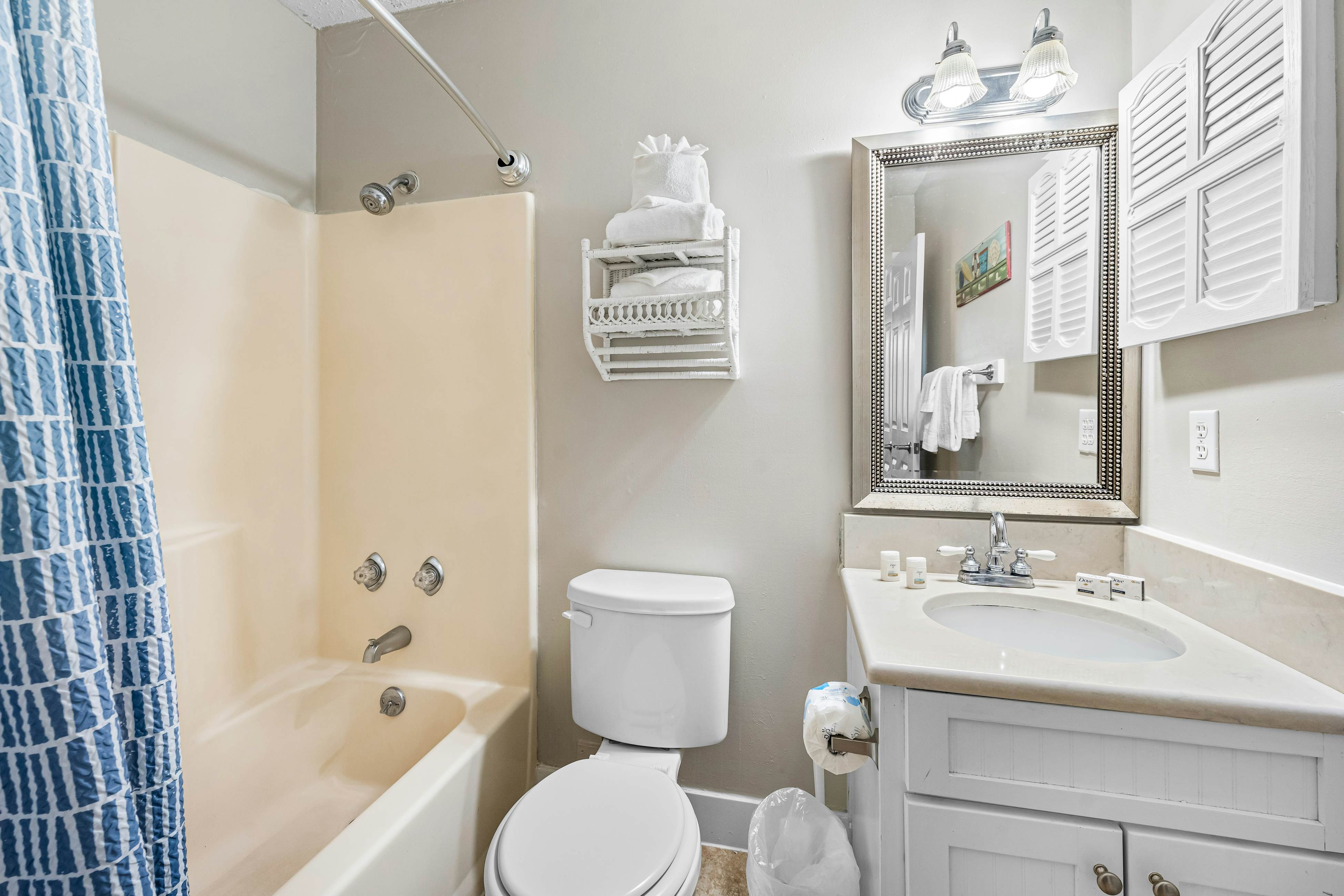 Plantation East #2225