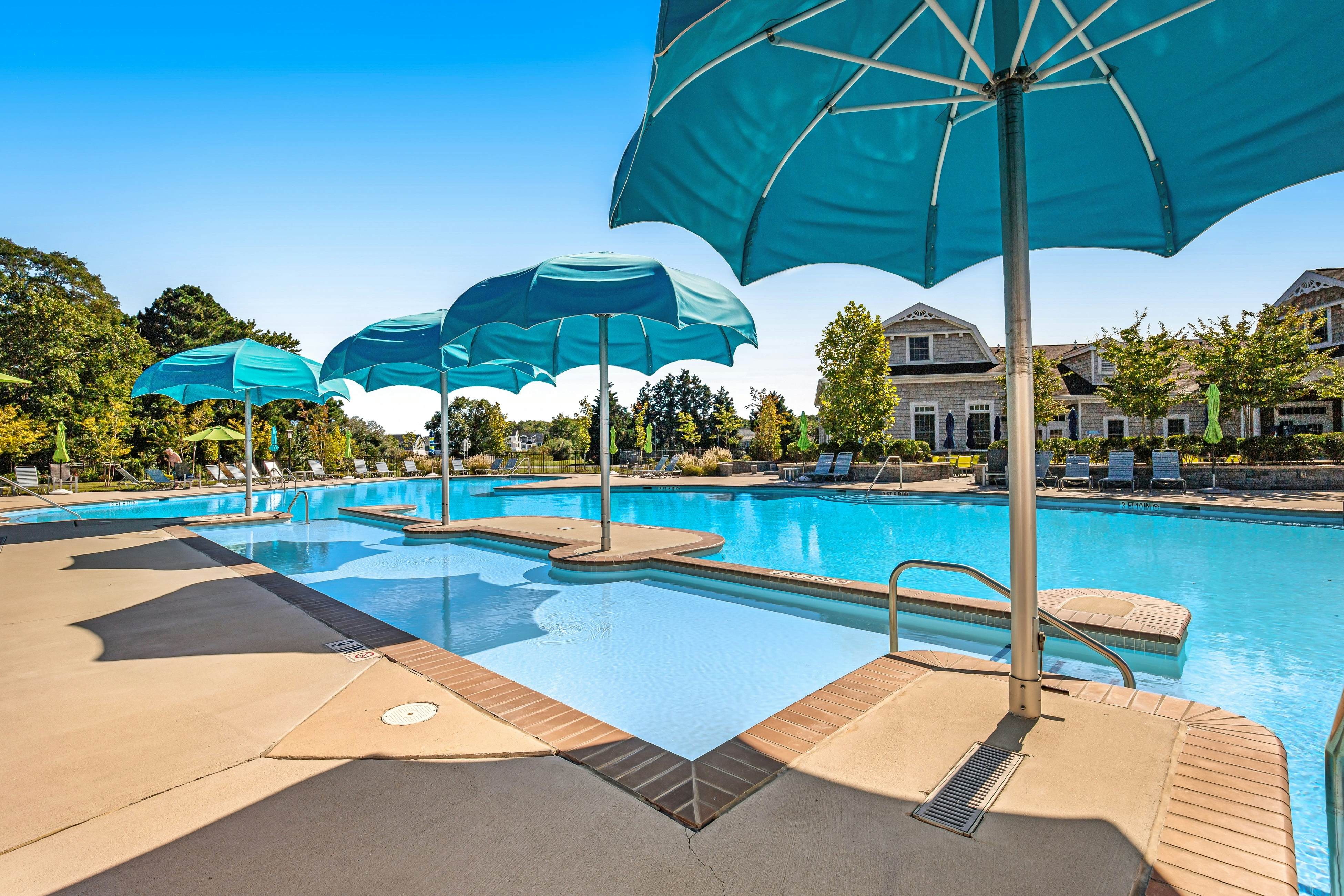 Ocean View Beach Club - 12 Nantasket Ave