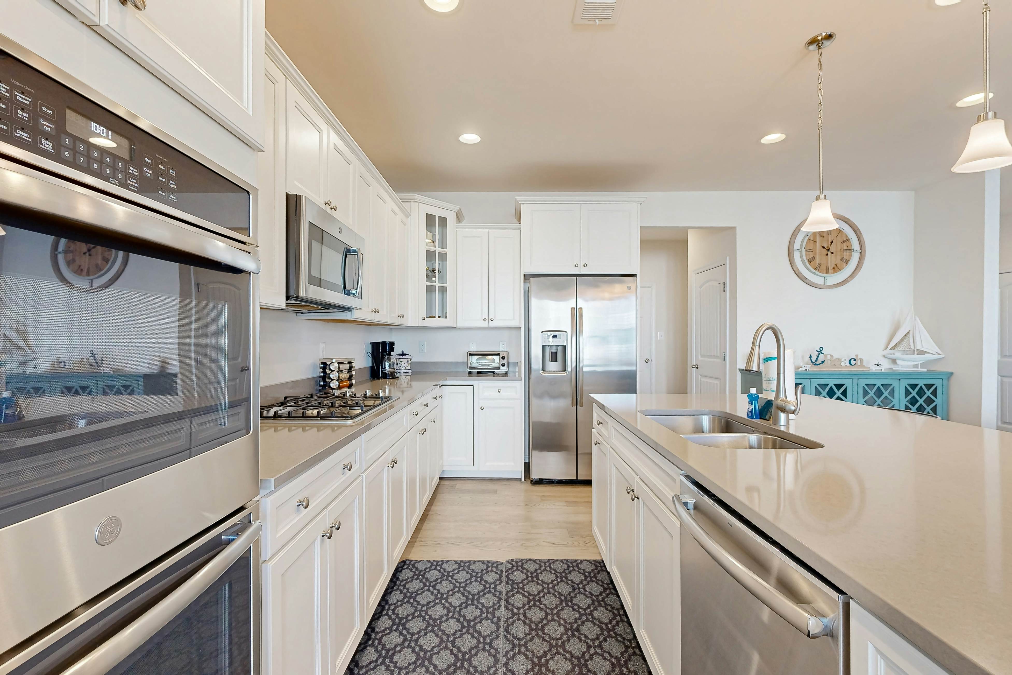 Ocean View Beach Club - 12 Nantasket Ave