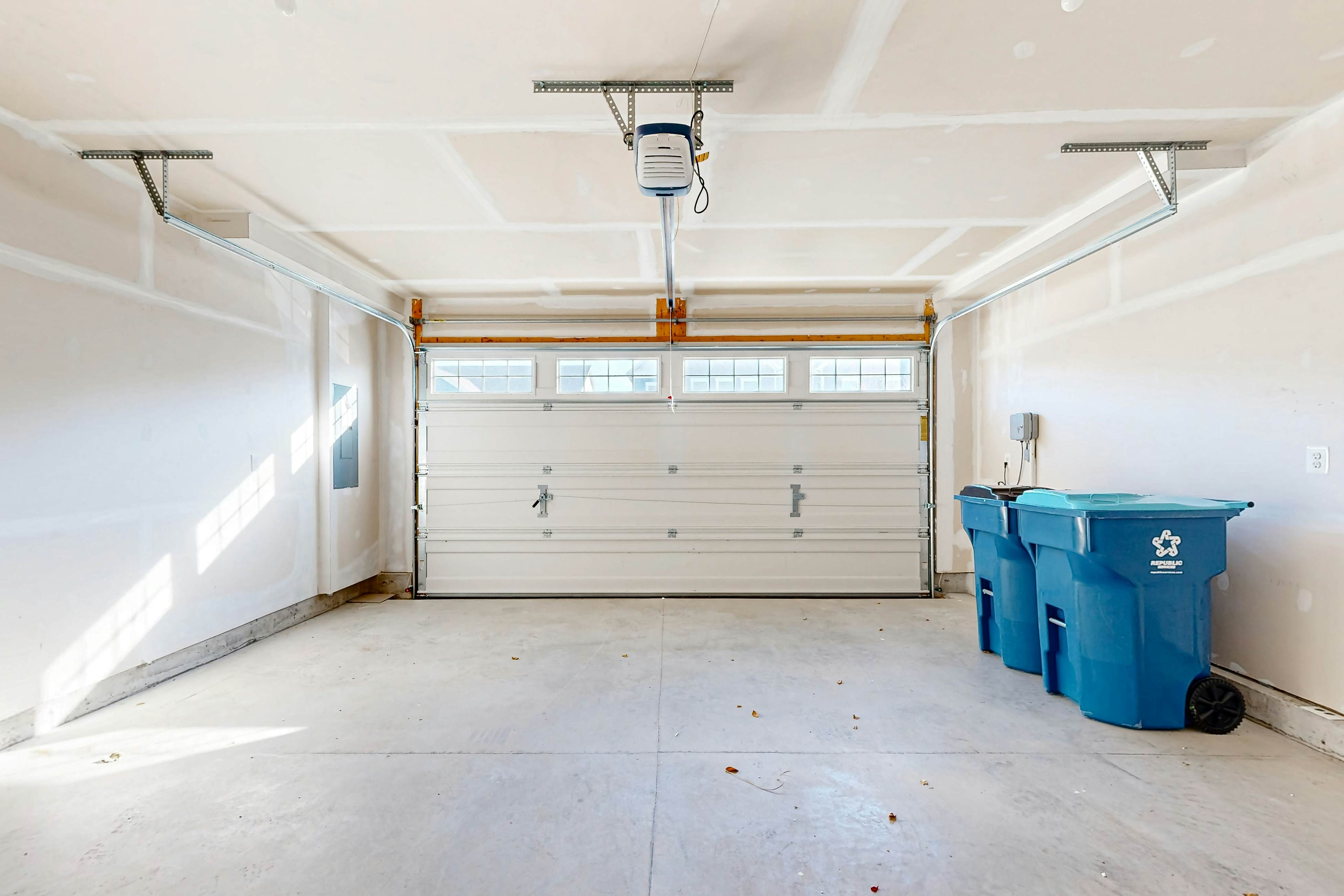 Ocean View Beach Club - 12 Nantasket Ave