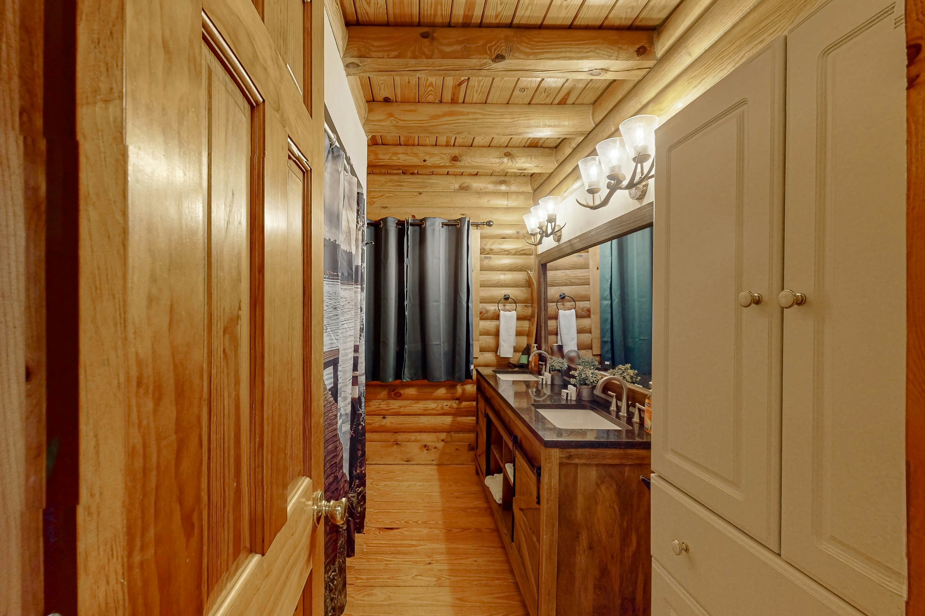 Canoe You Believe It - Liberty Lodge