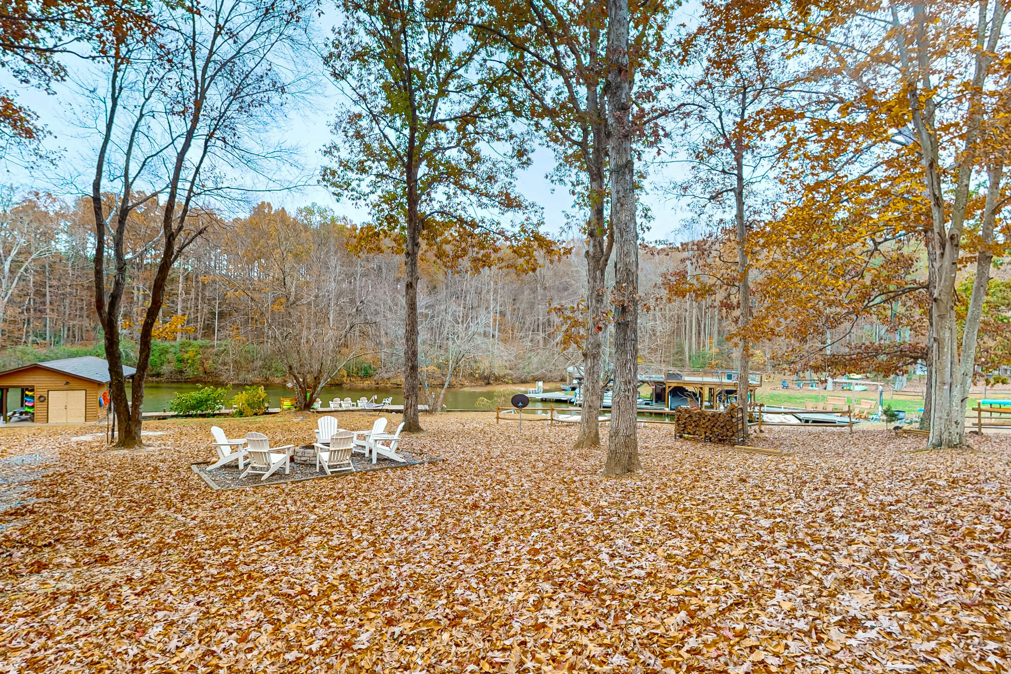 Canoe You Believe It - Liberty Lodge