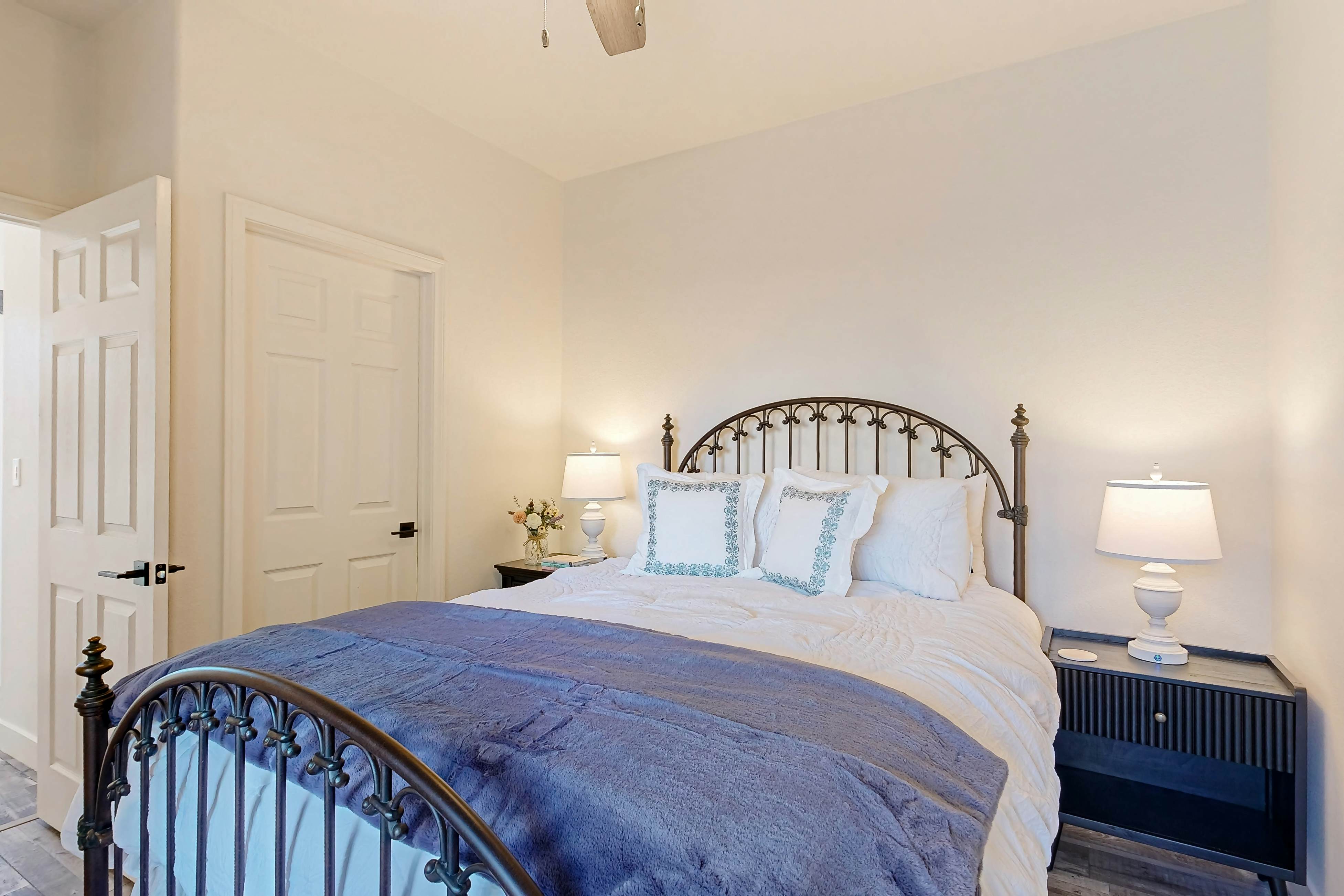 Puerta Azul Paradise-260570