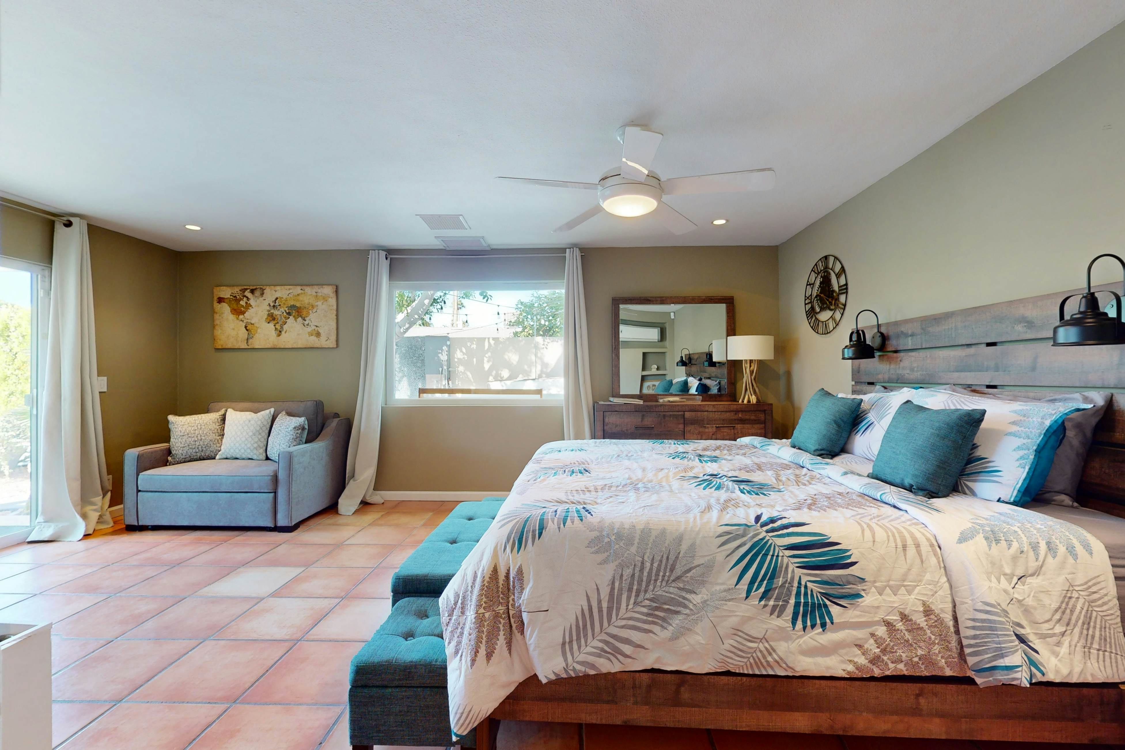 East Venetia Manor - 3515