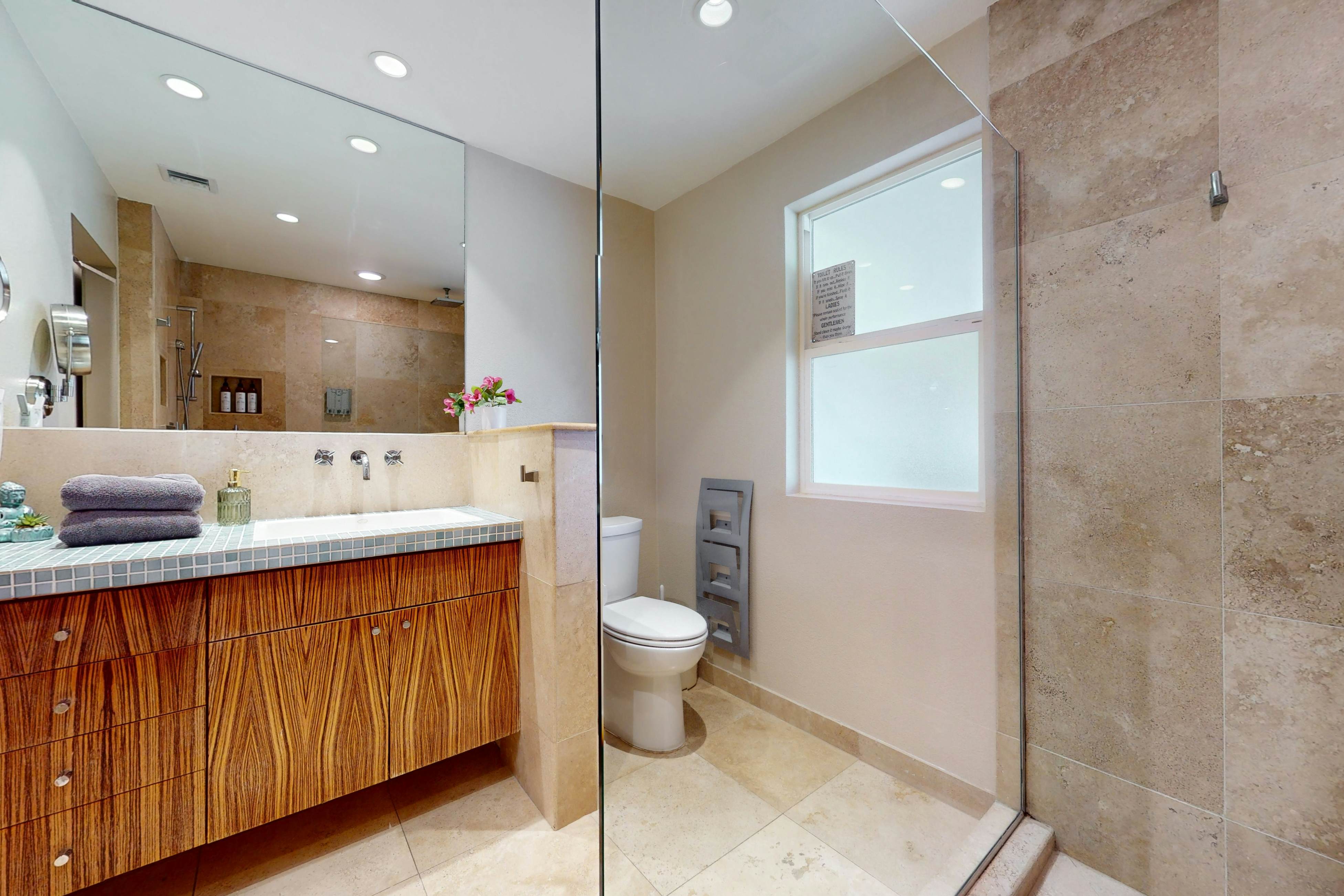 East Venetia Manor - 3515