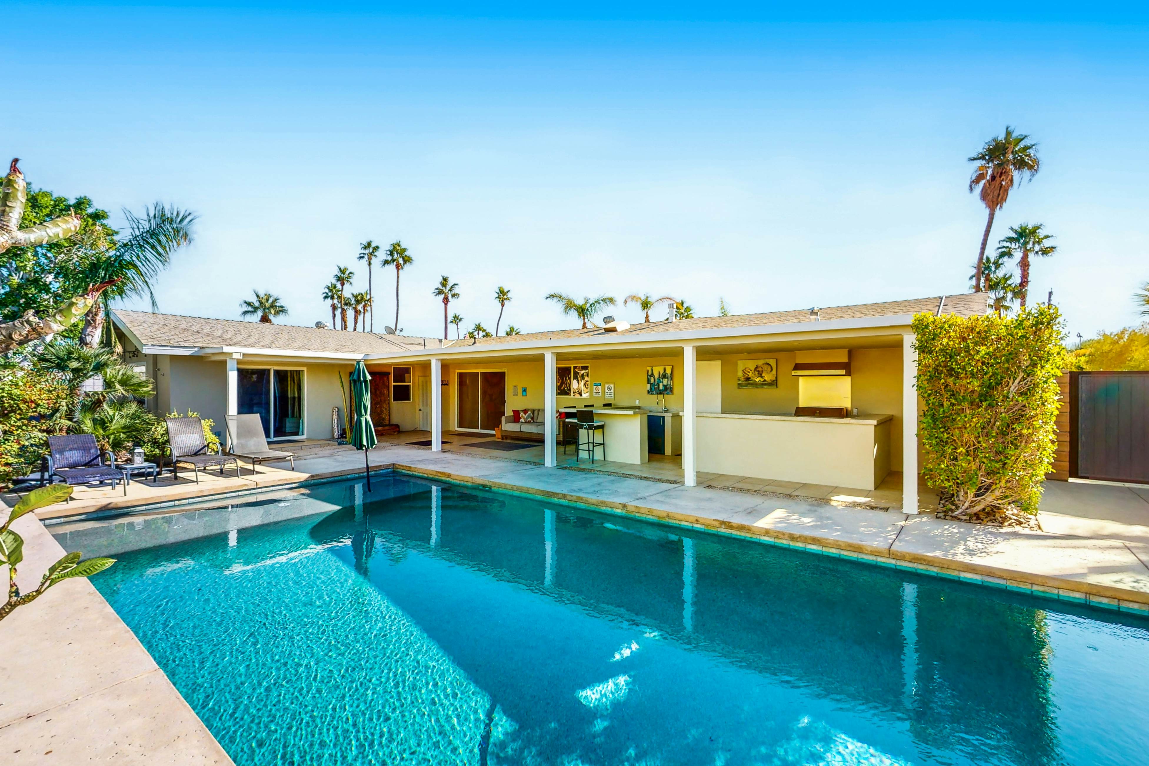 East Venetia Manor - 3515