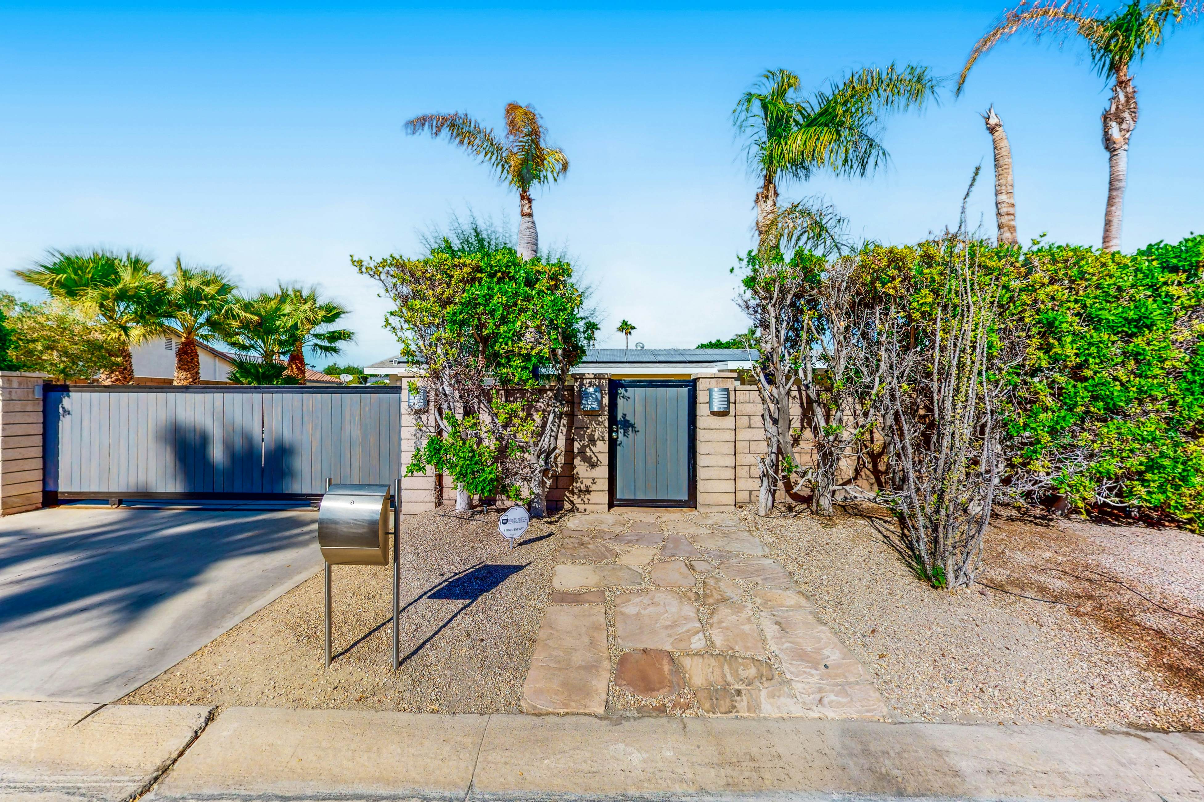 East Venetia Manor - 3515