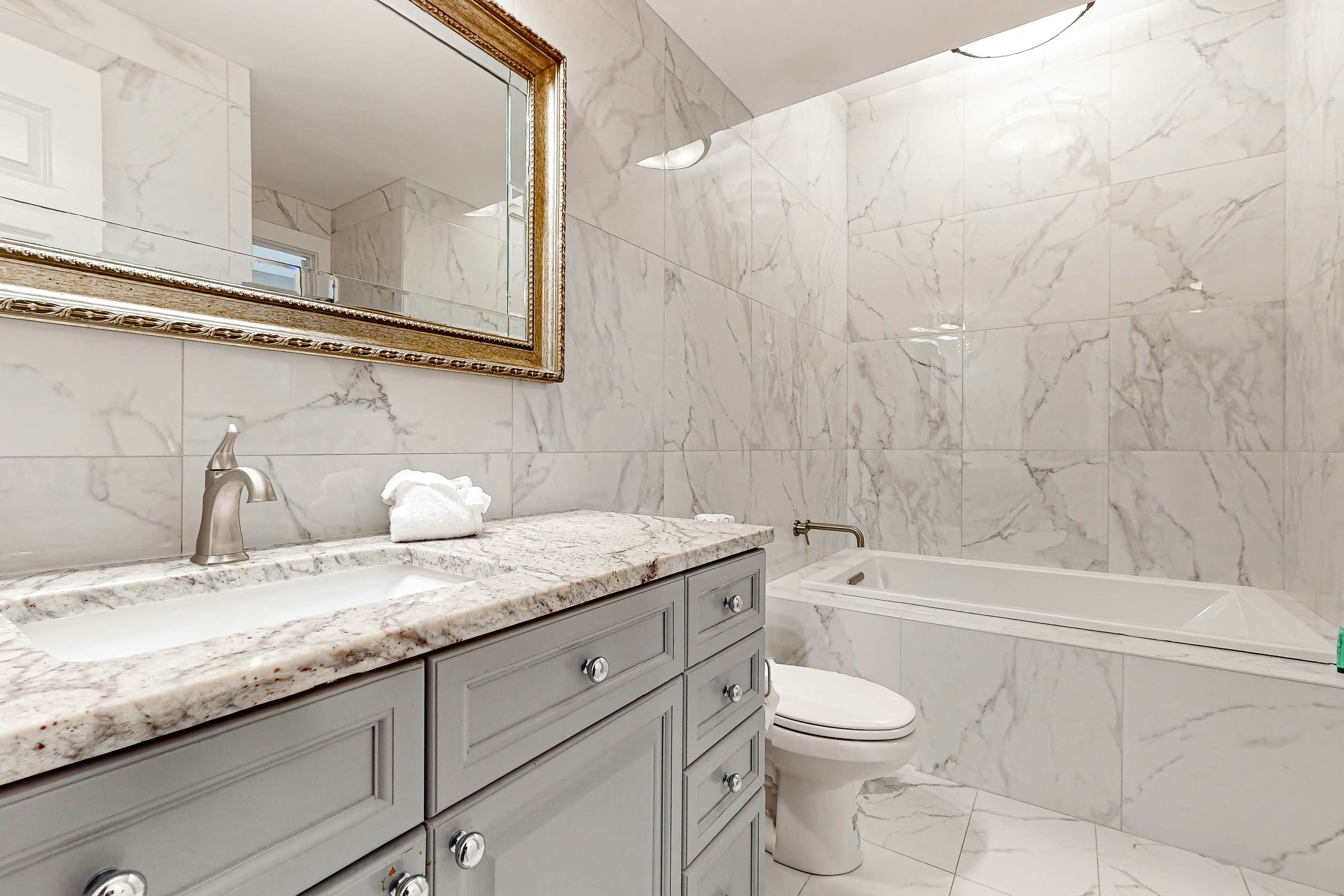 Inn at Gulf Place 302